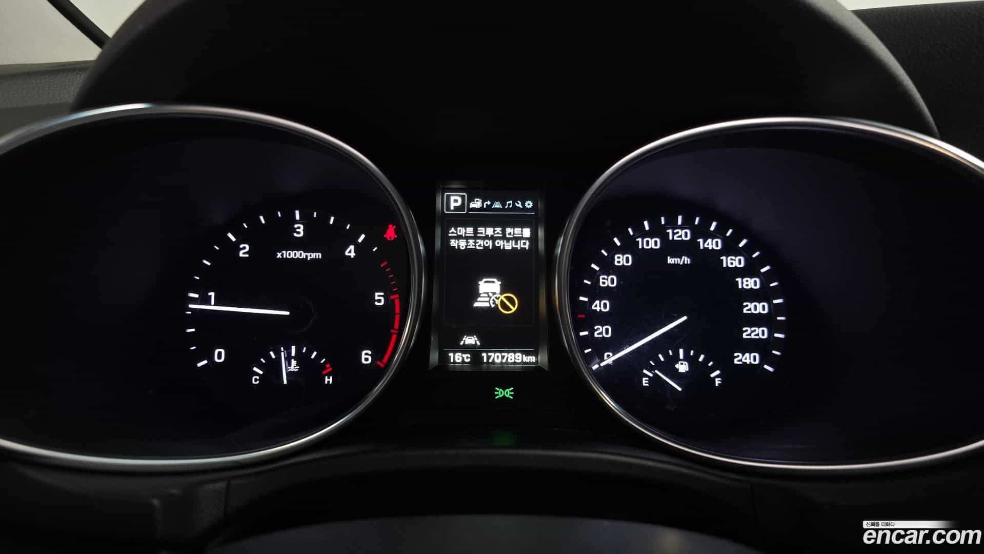 Santafe Hyundai 2016.8-INNER-008
