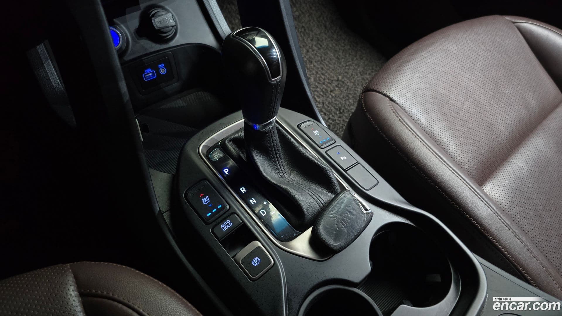 Main__Slider__Photo:Santafe Hyundai 2016.8-8