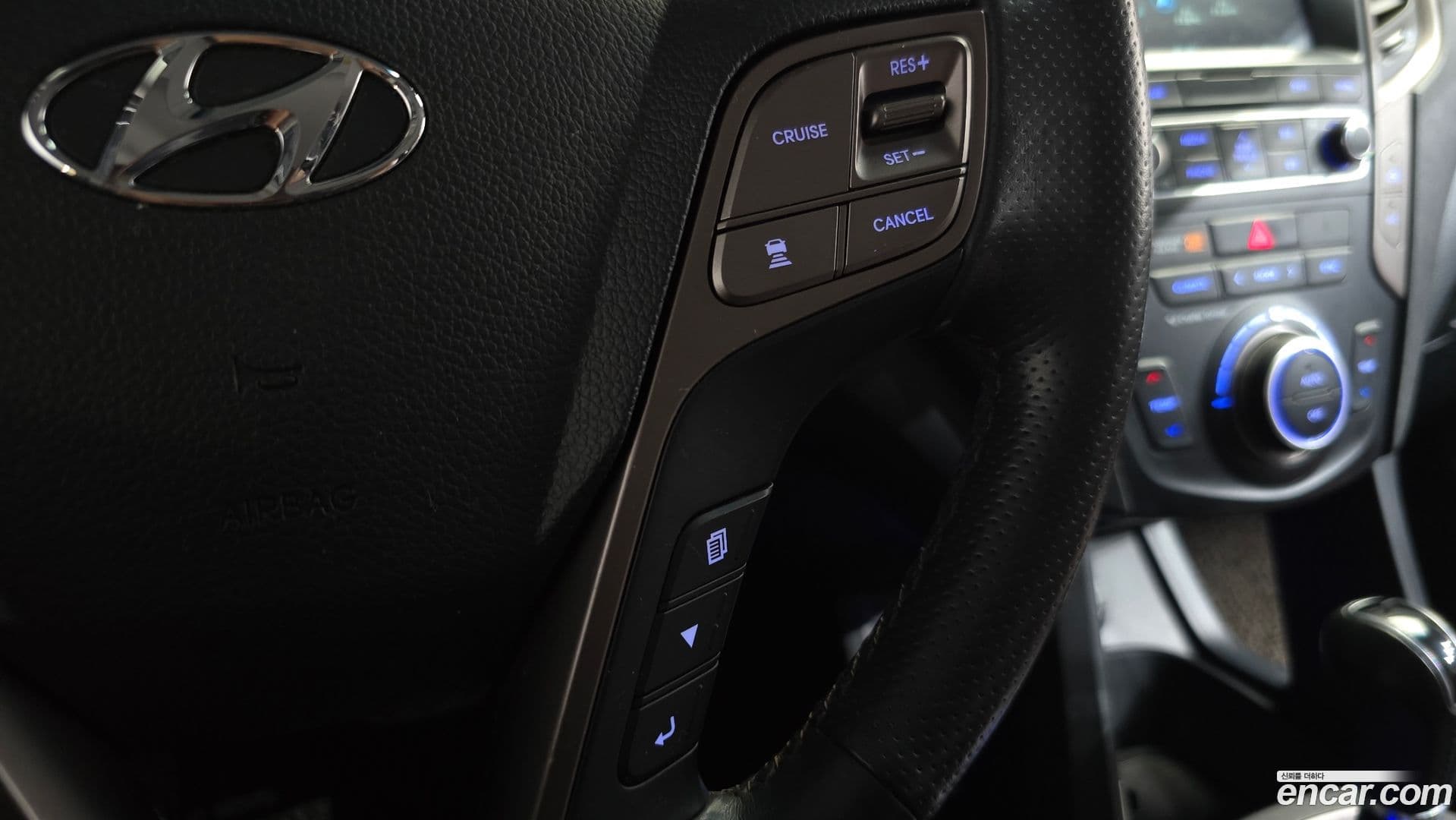 Main__Slider__Photo:Santafe Hyundai 2016.8-15