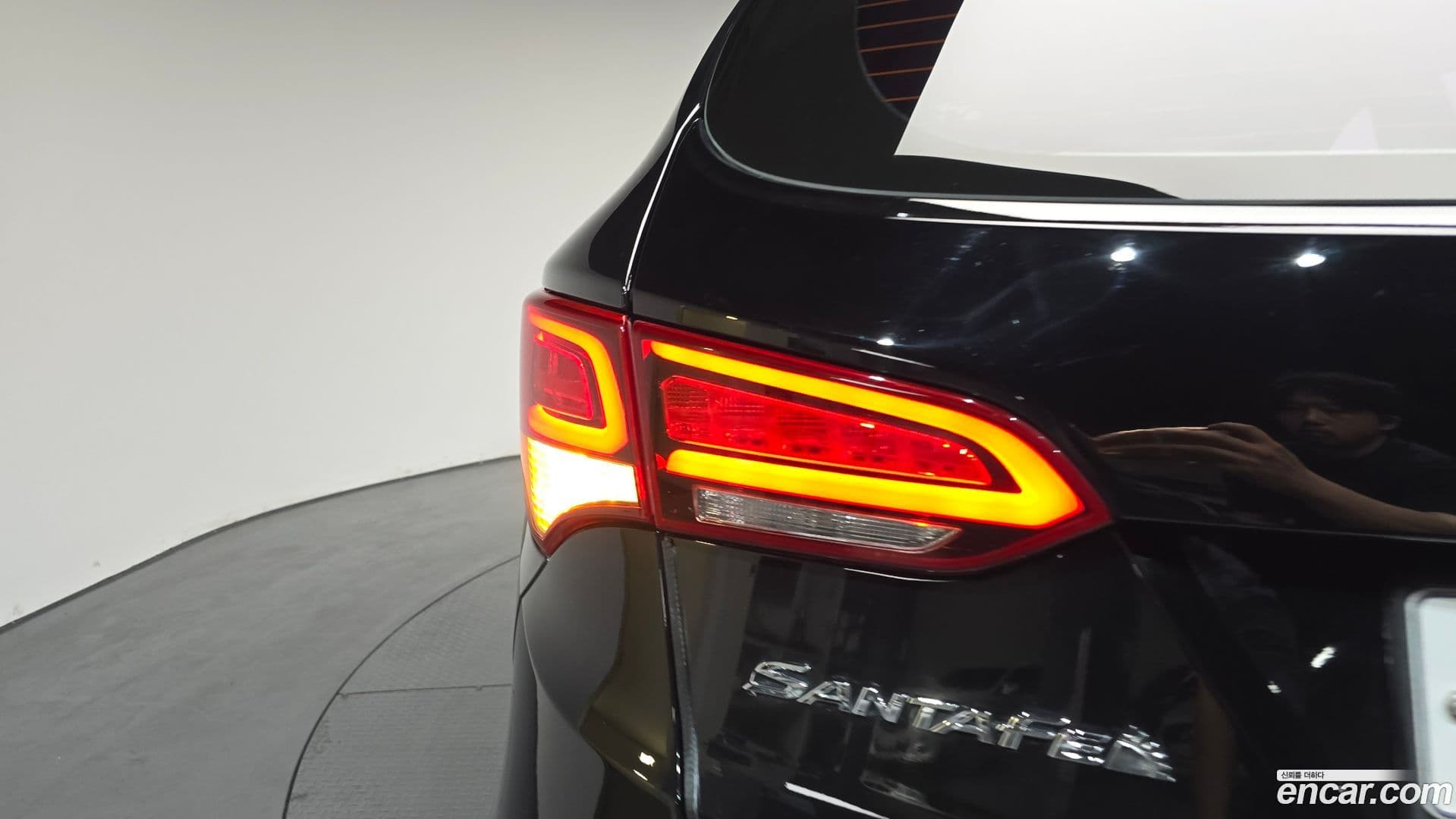 Main__Slider__Photo:Santafe Hyundai 2016.8-22
