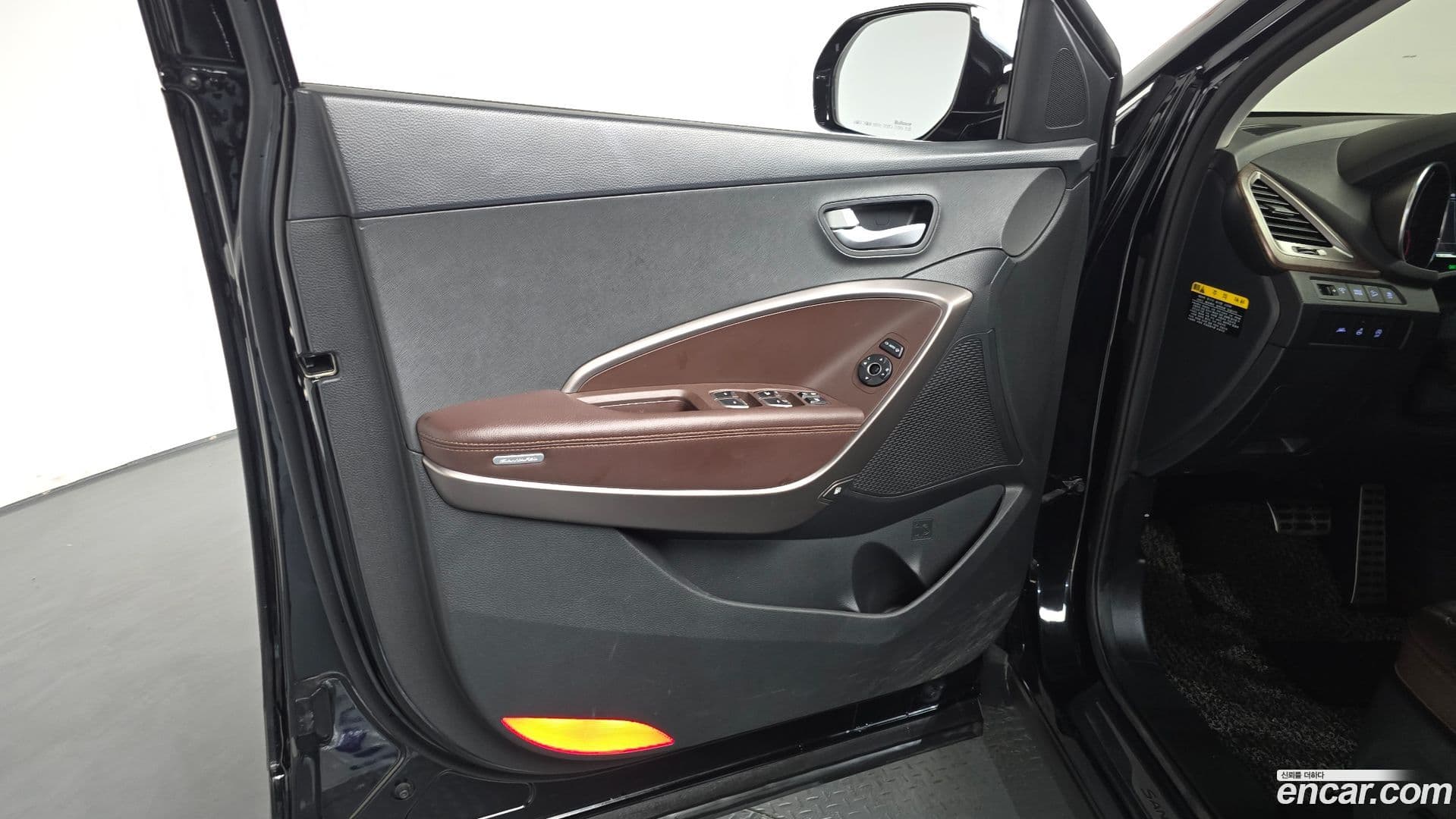 Main__Slider__Photo:Santafe Hyundai 2016.8-23