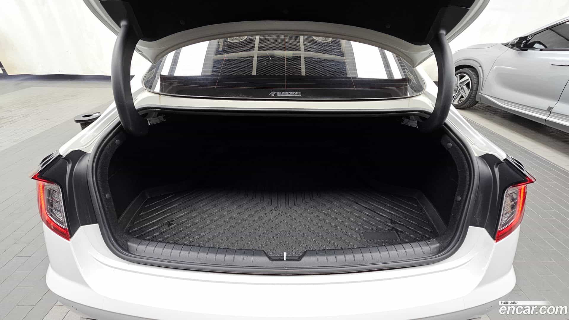 Sonata Hyundai 2022.6-OPTION-024
