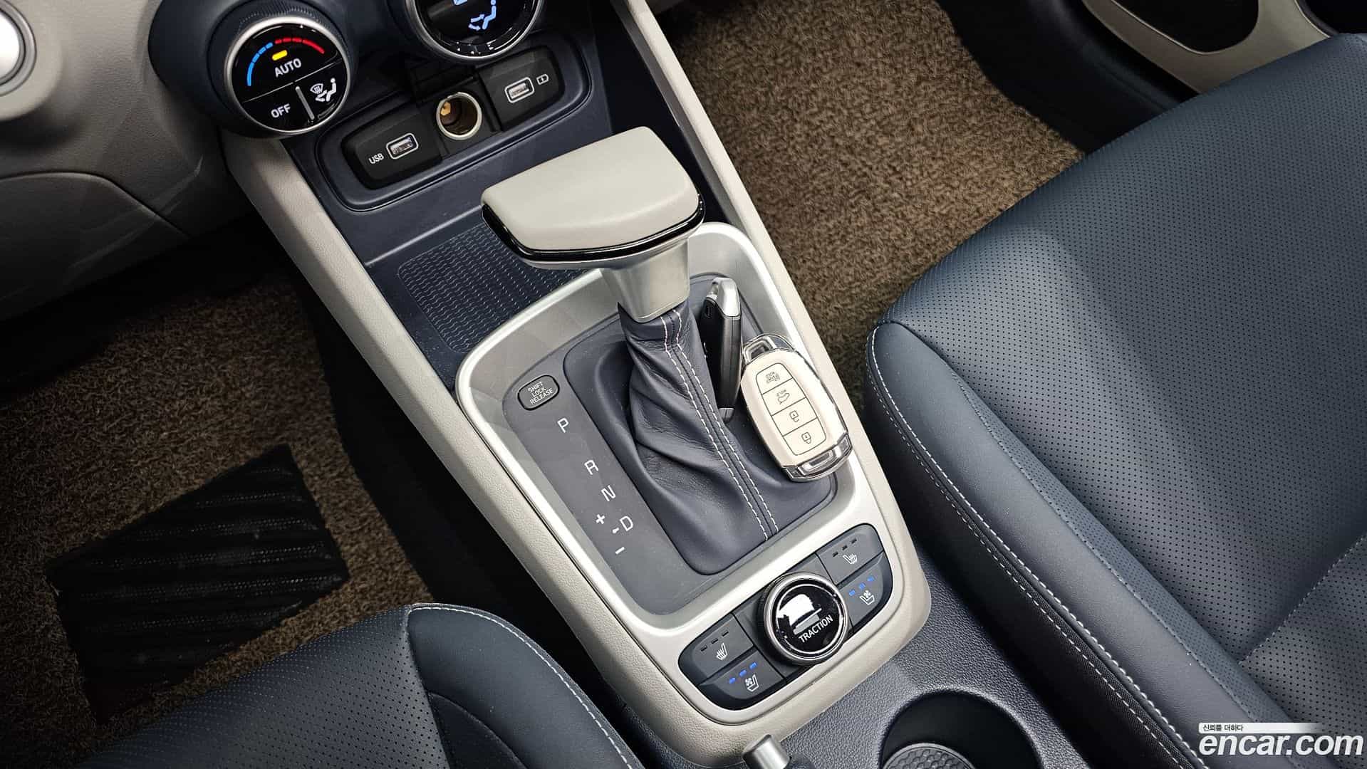 Venue Hyundai 2022.2-INNER-009