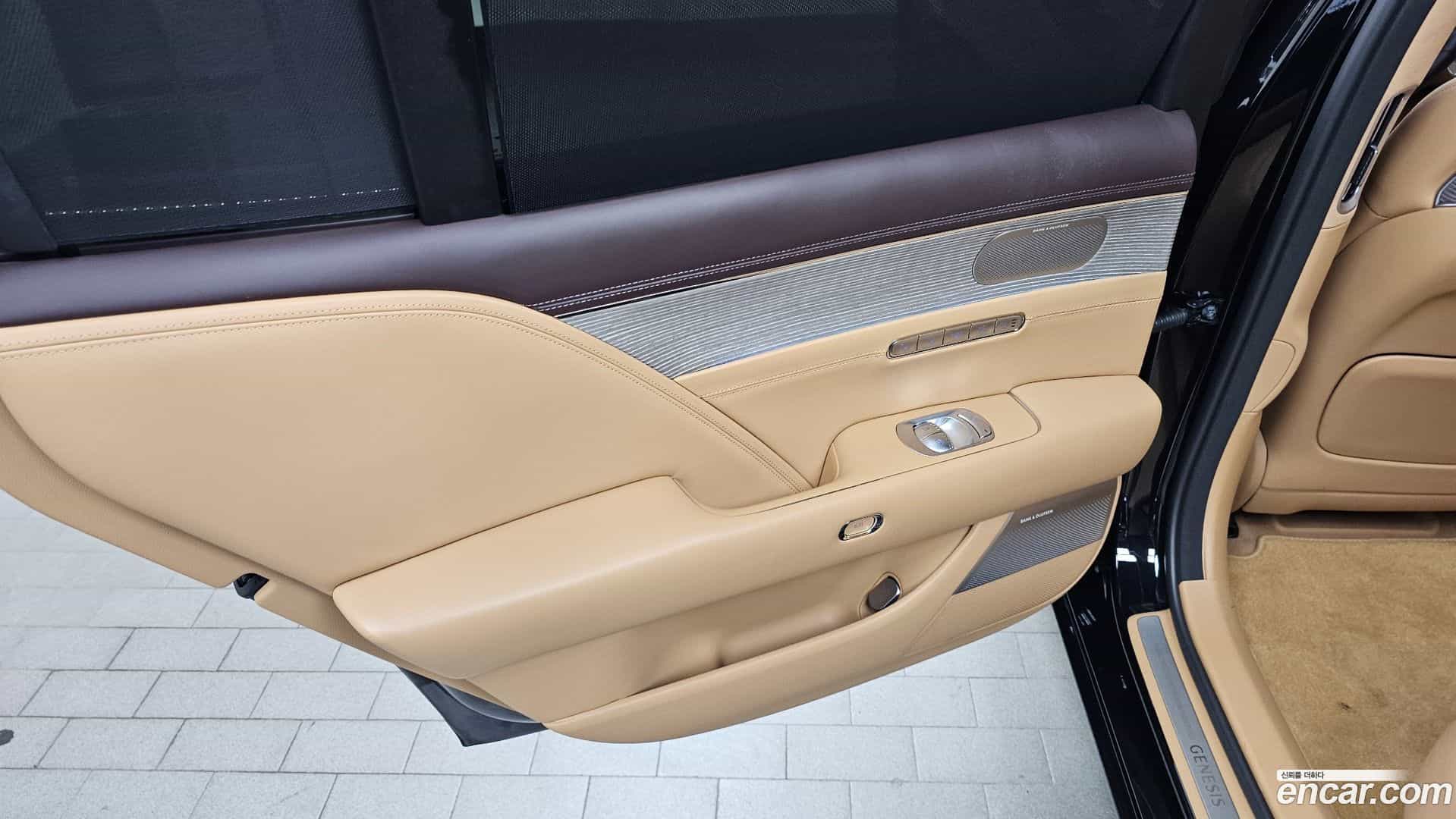 G90 Genesis 2022.1-INNER-035