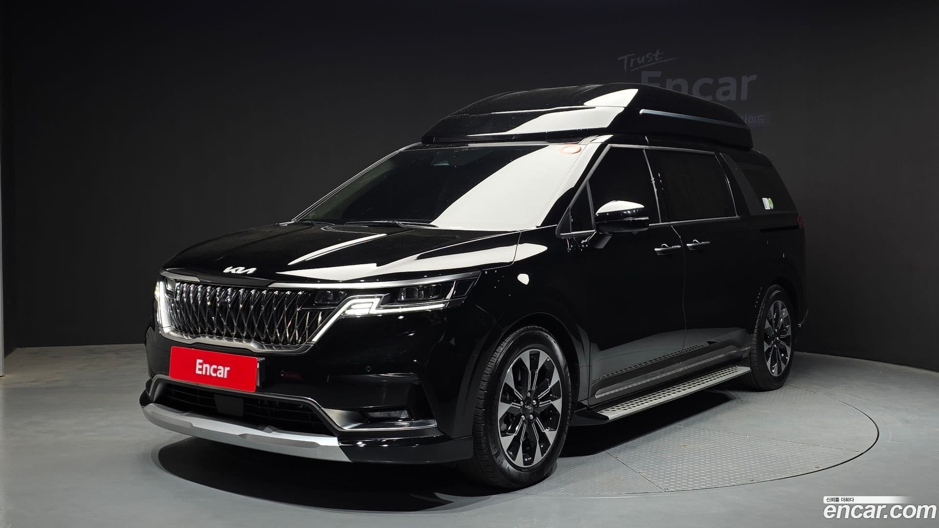 Main__Slider__Photo:Canival Kia 2023.6-0