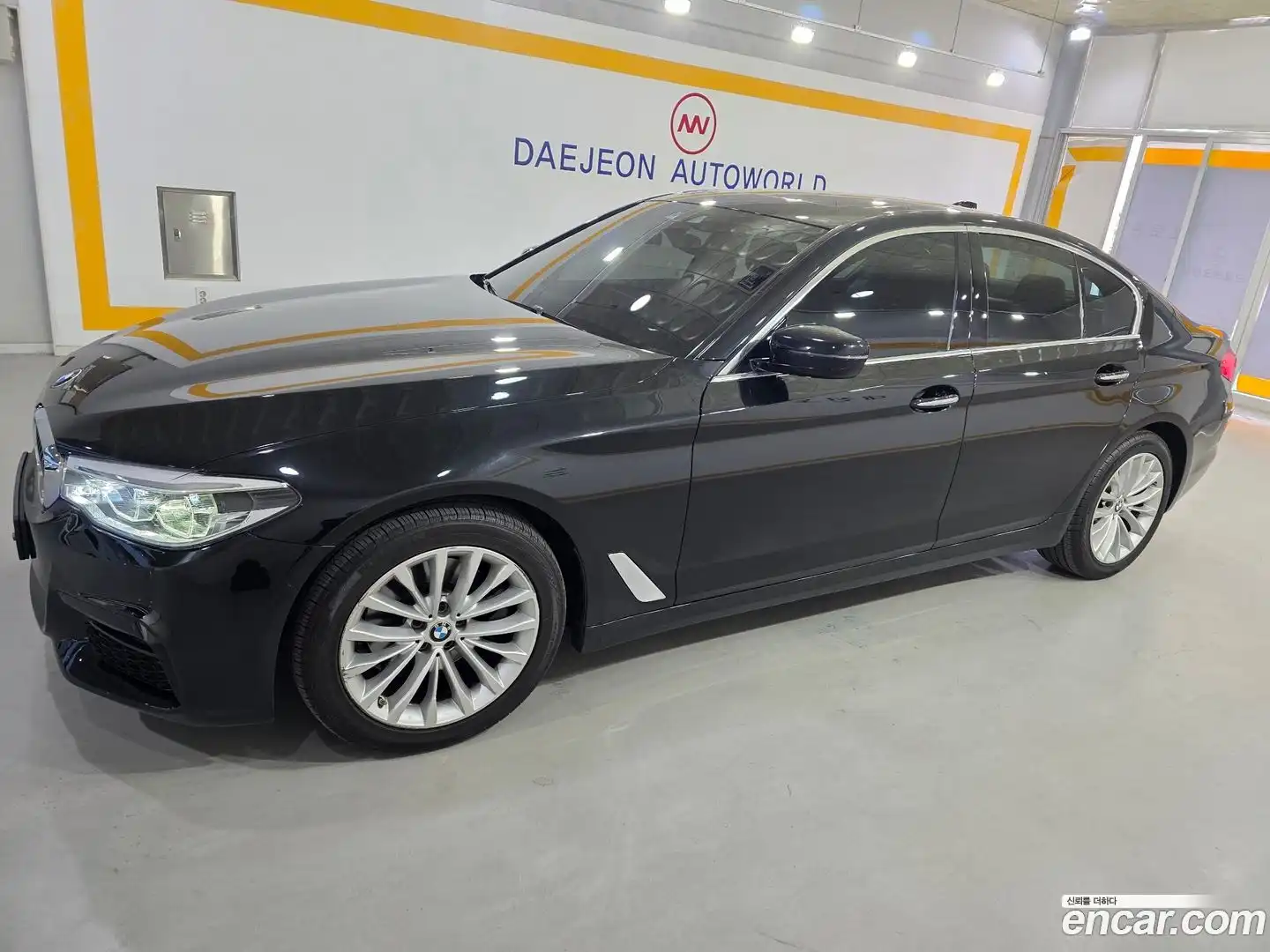 5-Series BMW 2018.4-OUTER-003
