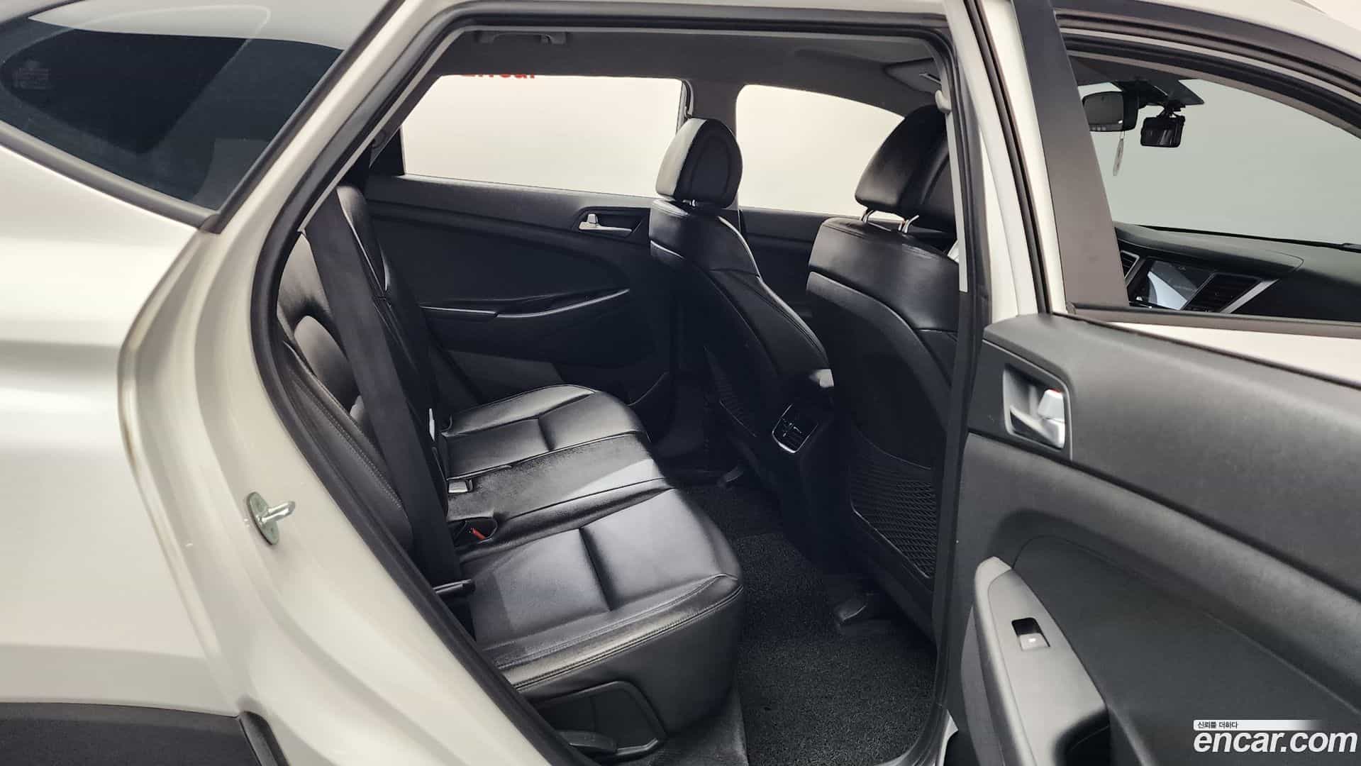 Tucson Hyundai 2017.6-OPTION-015