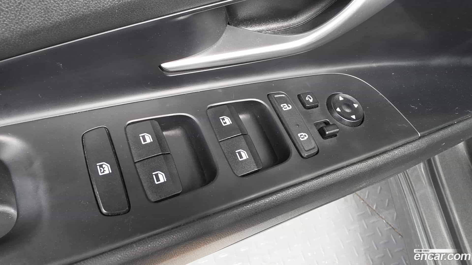 AVANTE Hyundai 2020.6-OPTION-024