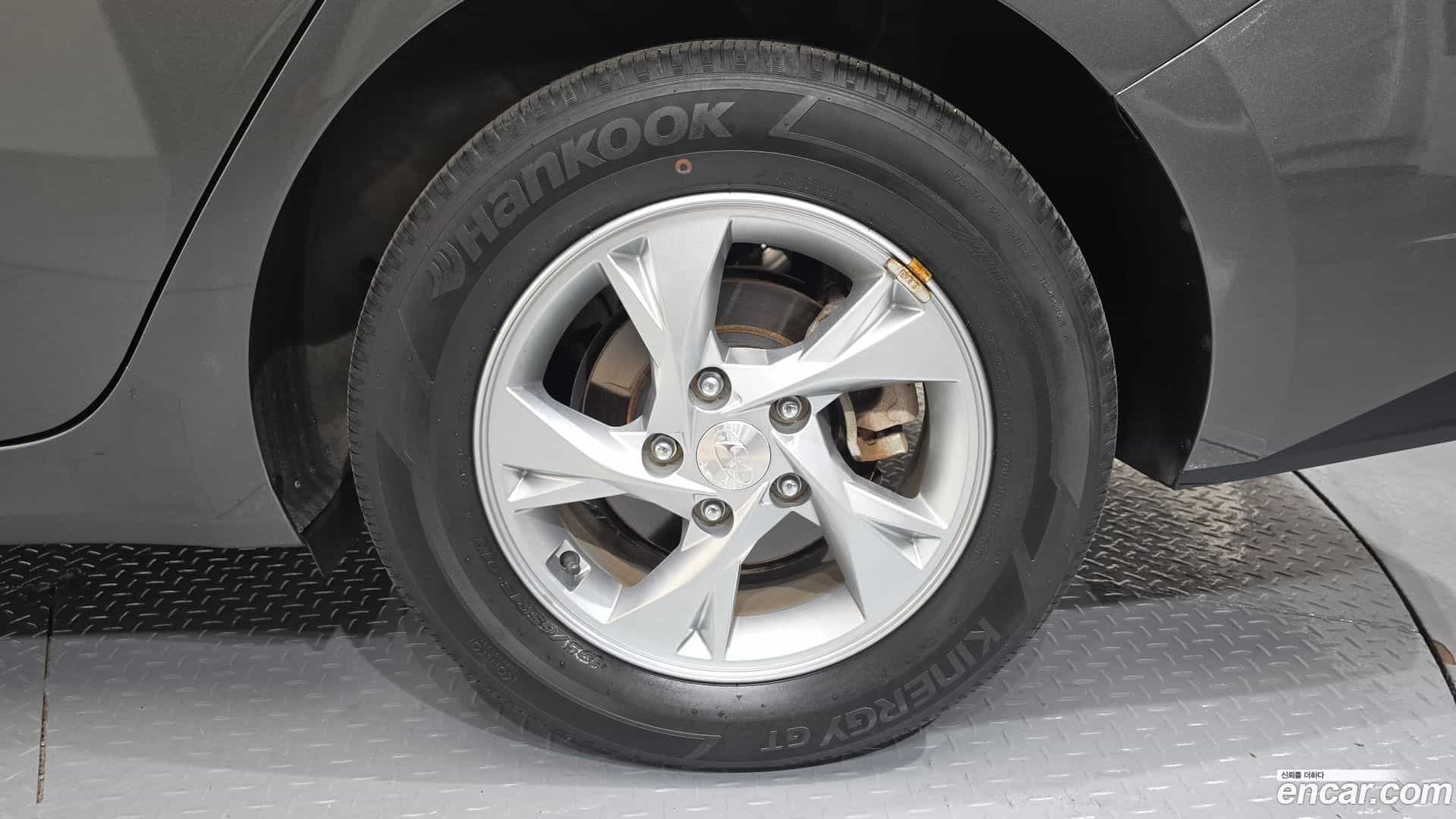 AVANTE Hyundai 2020.6-OUTER-031