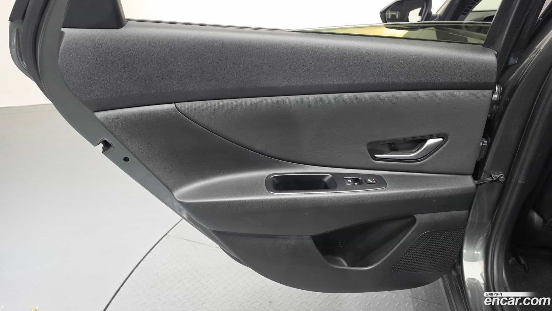 AVANTE Hyundai 2020.6-INNER-035