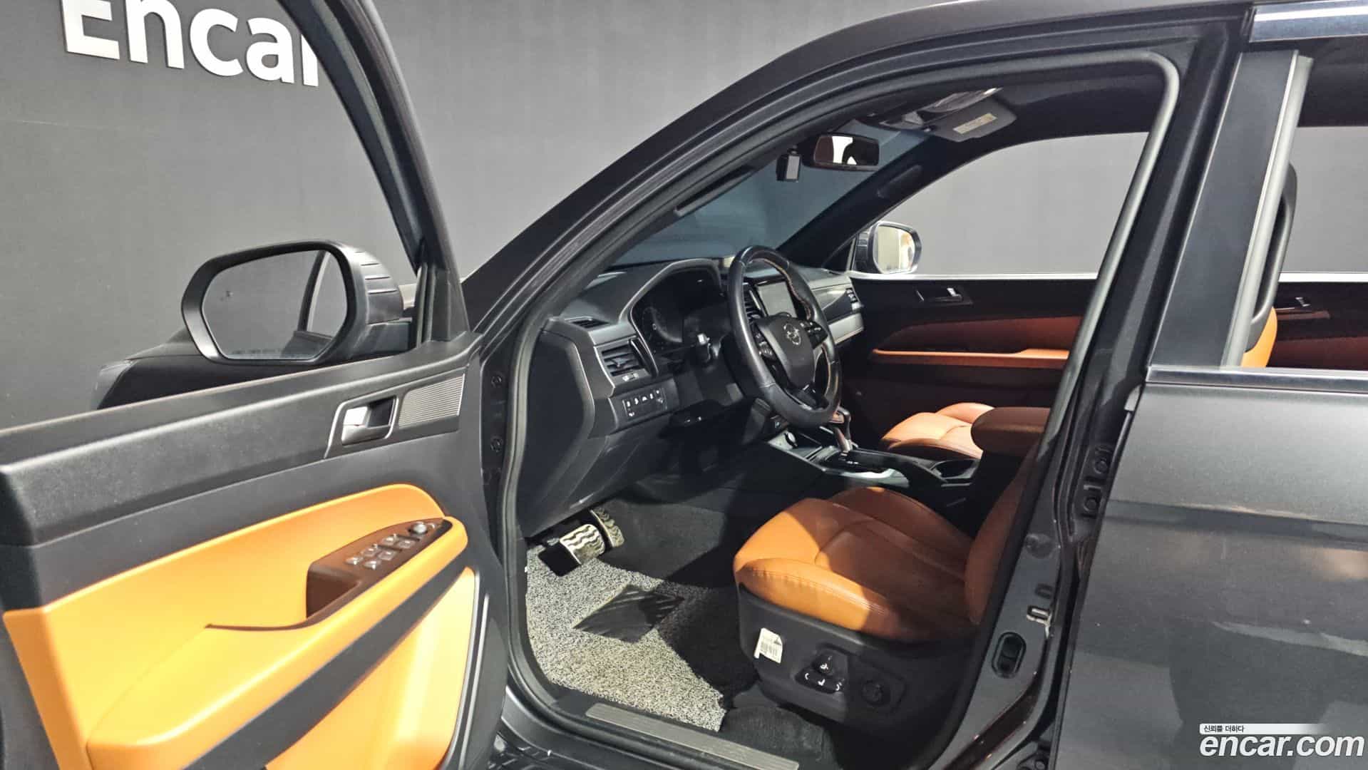 Rexton KG Mobility 2022.1-INNER-010