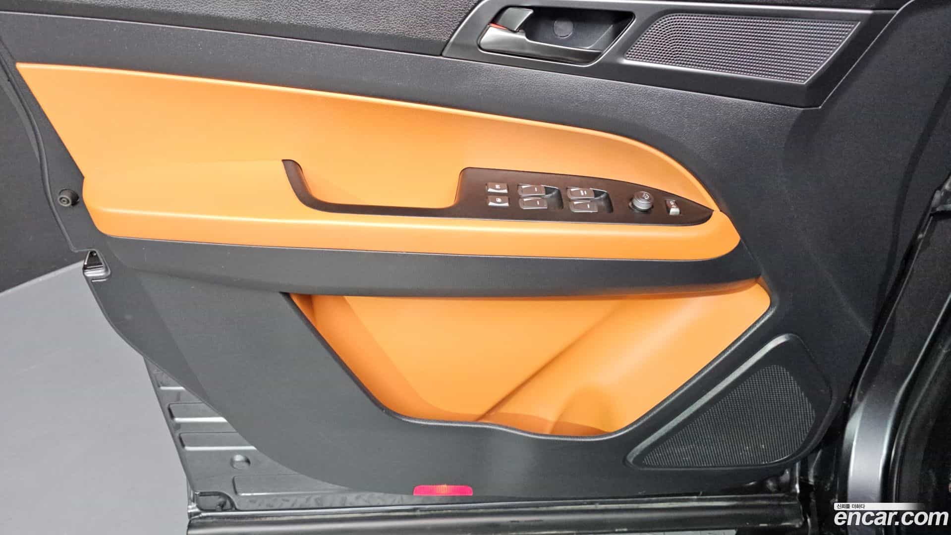 Rexton KG Mobility 2022.1-INNER-034