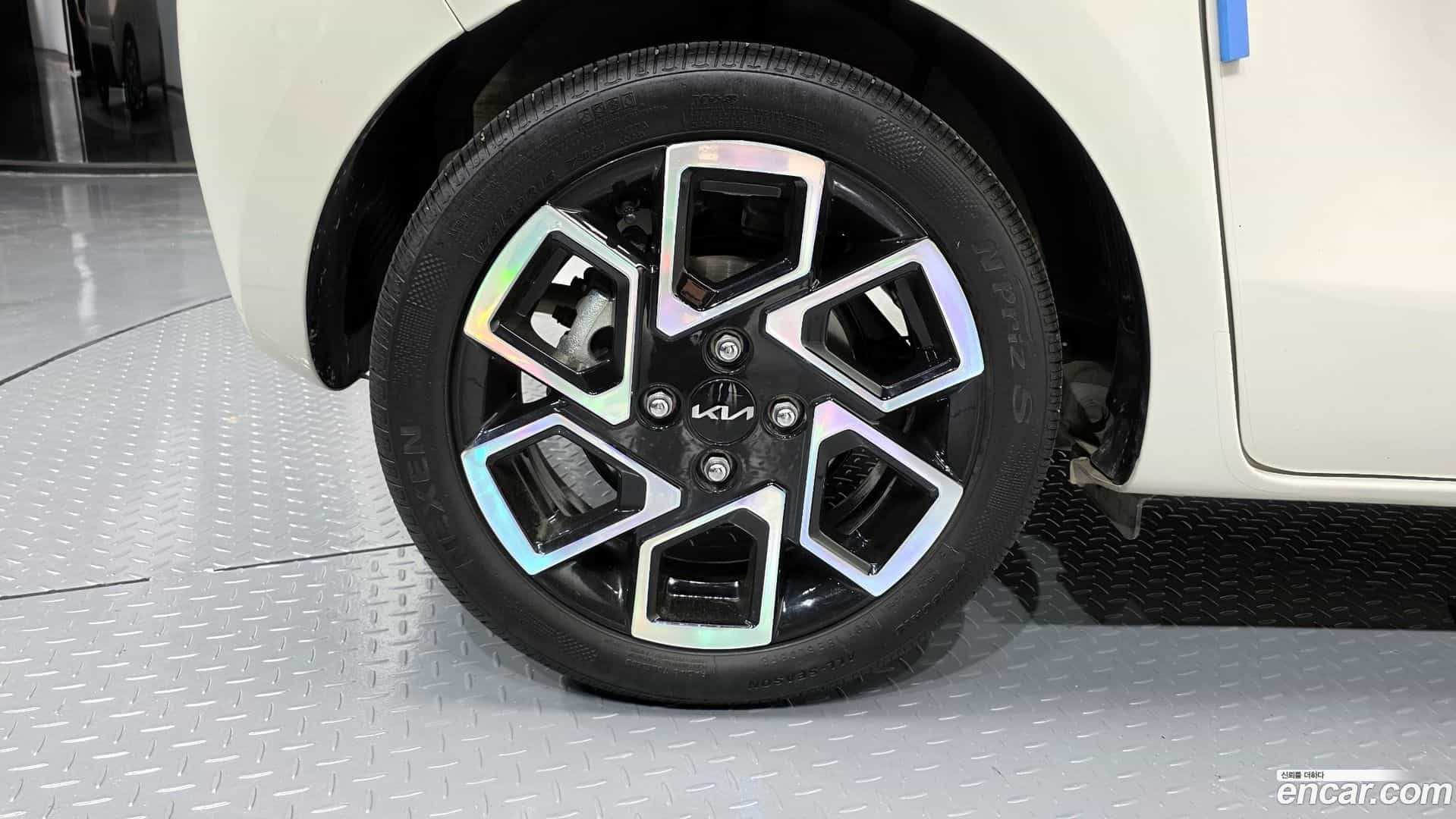 RAY Kia 2025.0-OUTER-005