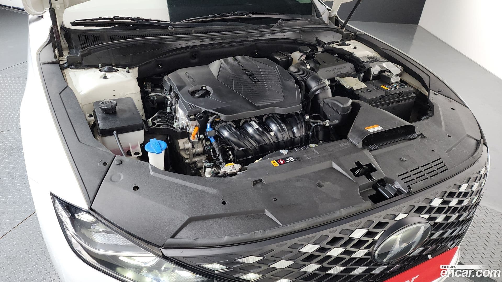 Main__Slider__Photo:Grandeur Hyundai 2022.6-5