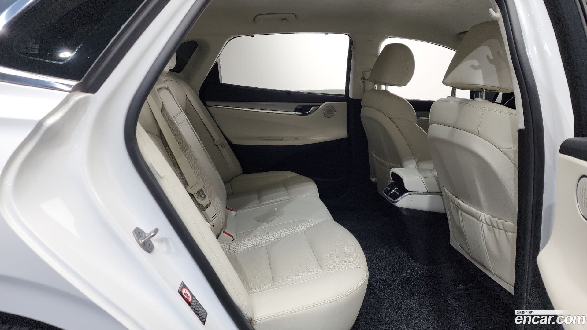 Main__Slider__Photo:Grandeur Hyundai 2022.6-11
