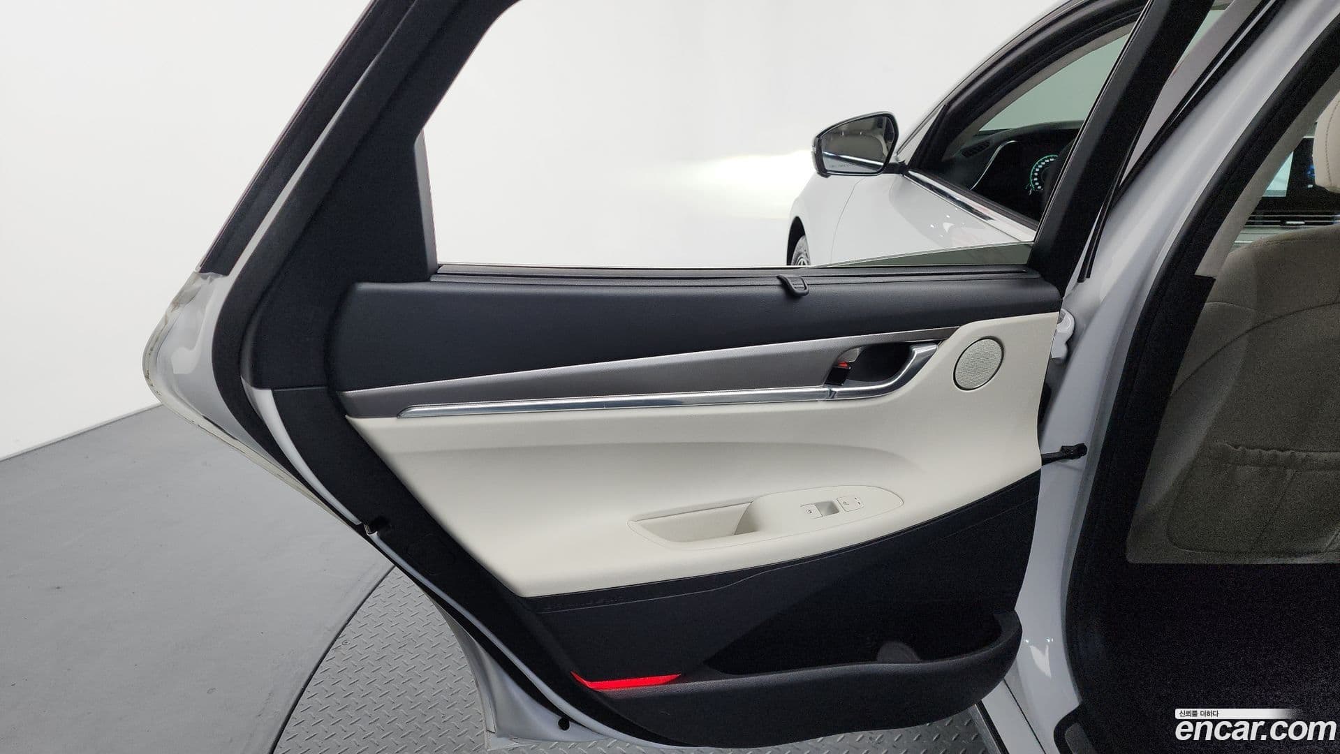 Main__Slider__Photo:Grandeur Hyundai 2022.6-25