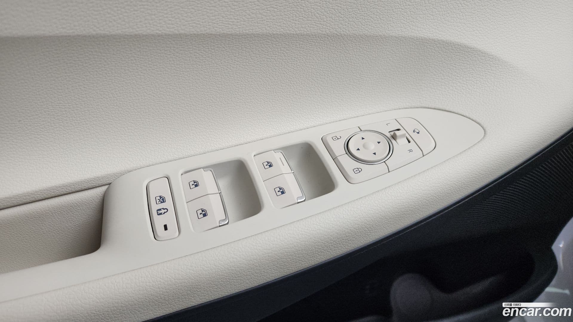 Main__Slider__Photo:Grandeur Hyundai 2022.6-30