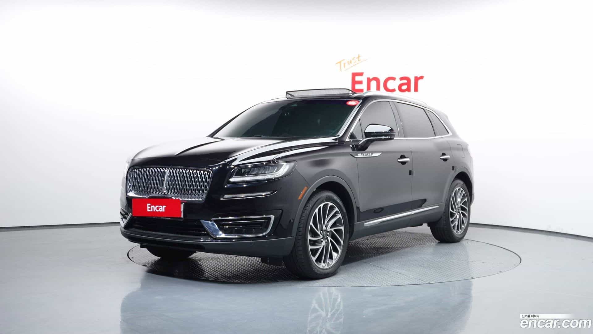 Nautilus Lincoln 2019.6-OUTER-001