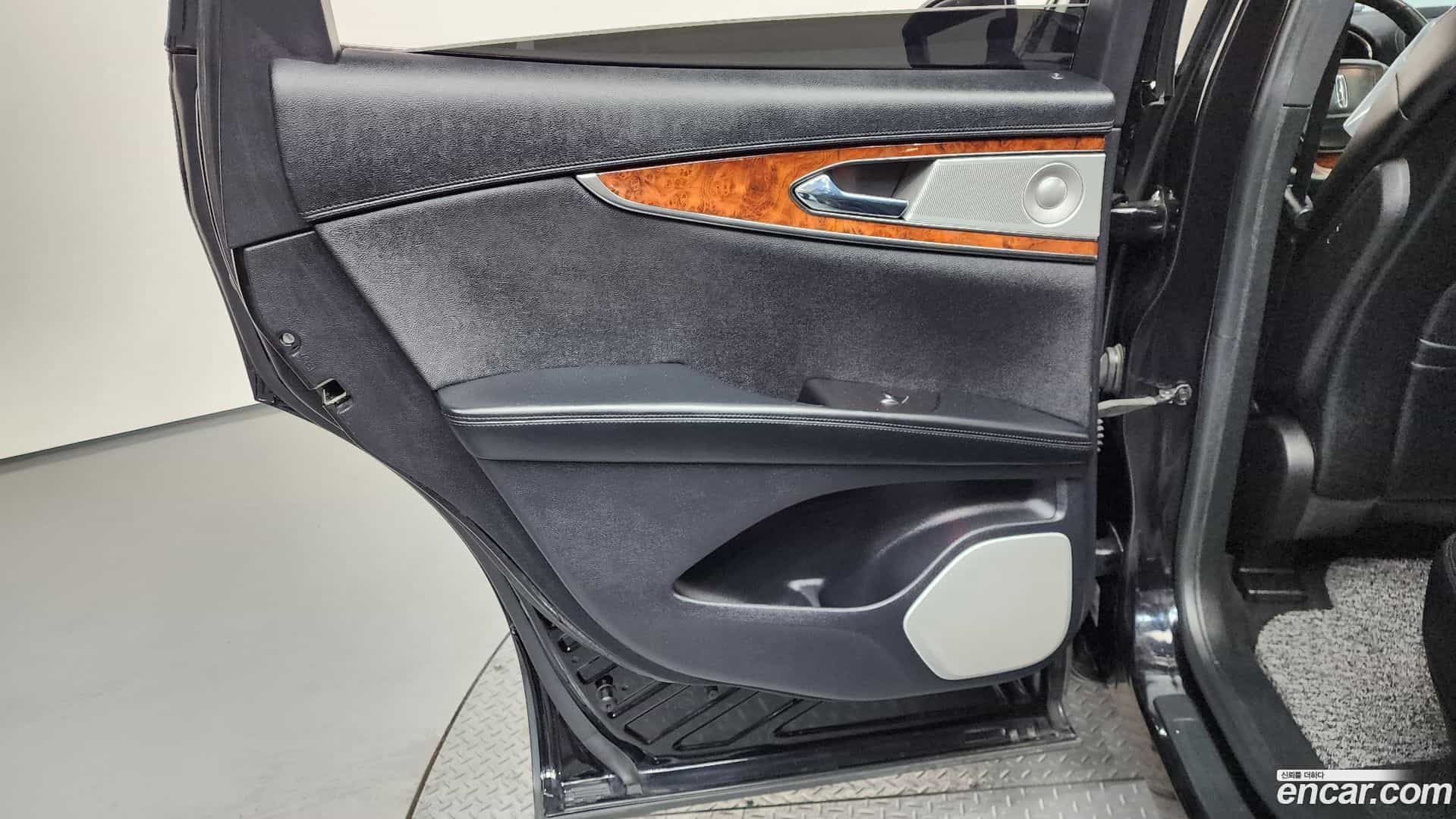 Nautilus Lincoln 2019.6-INNER-035