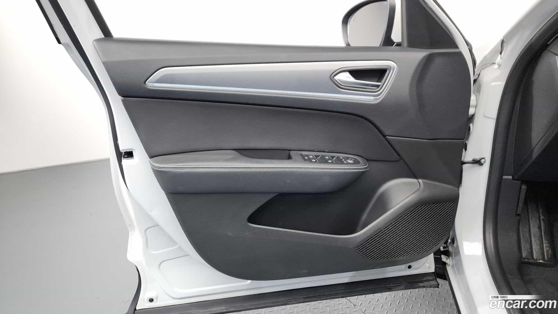 XM3 Renault Korea 2022.8-INNER-034
