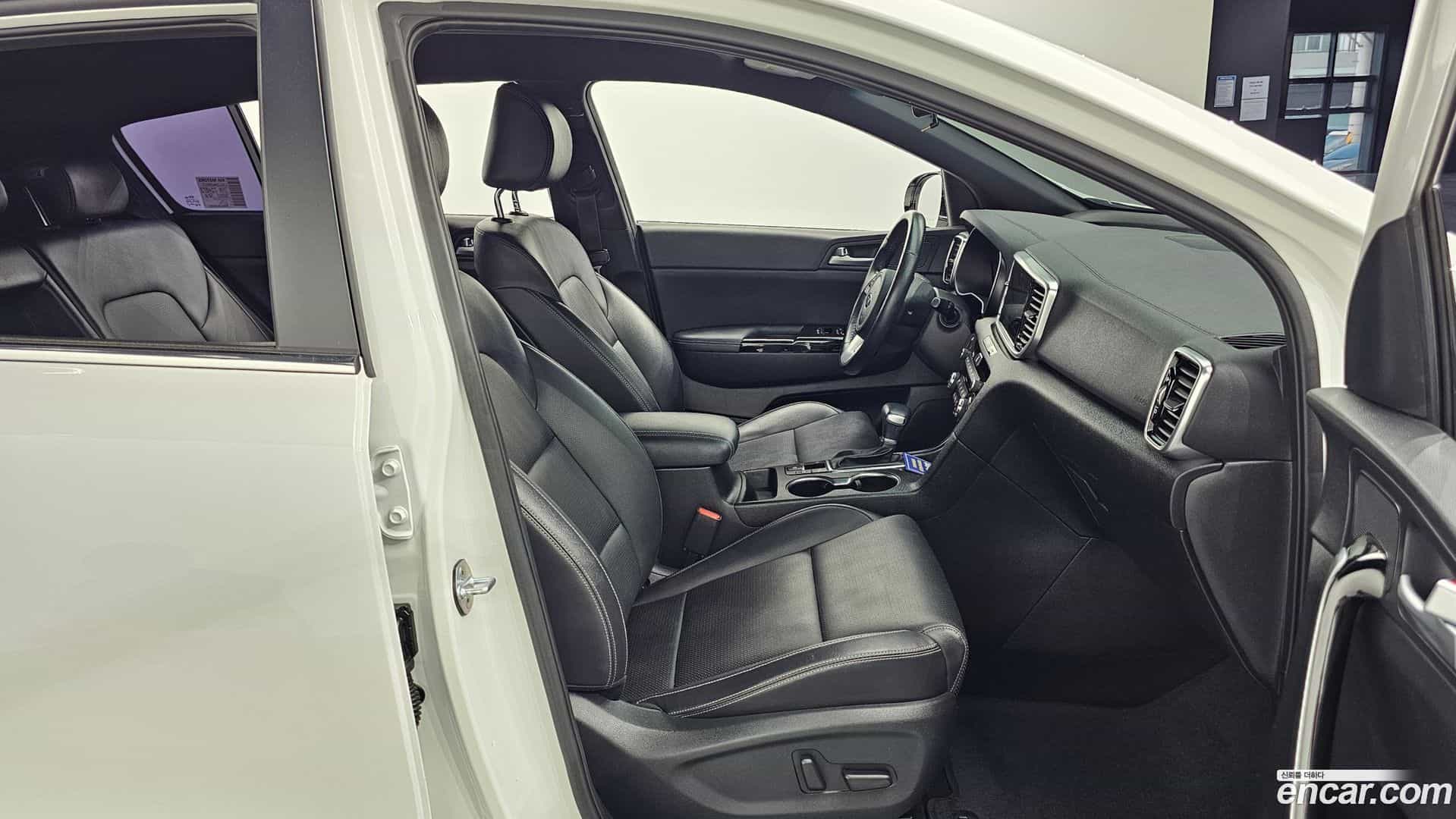 Sportage Kia 2019.8-OPTION-015