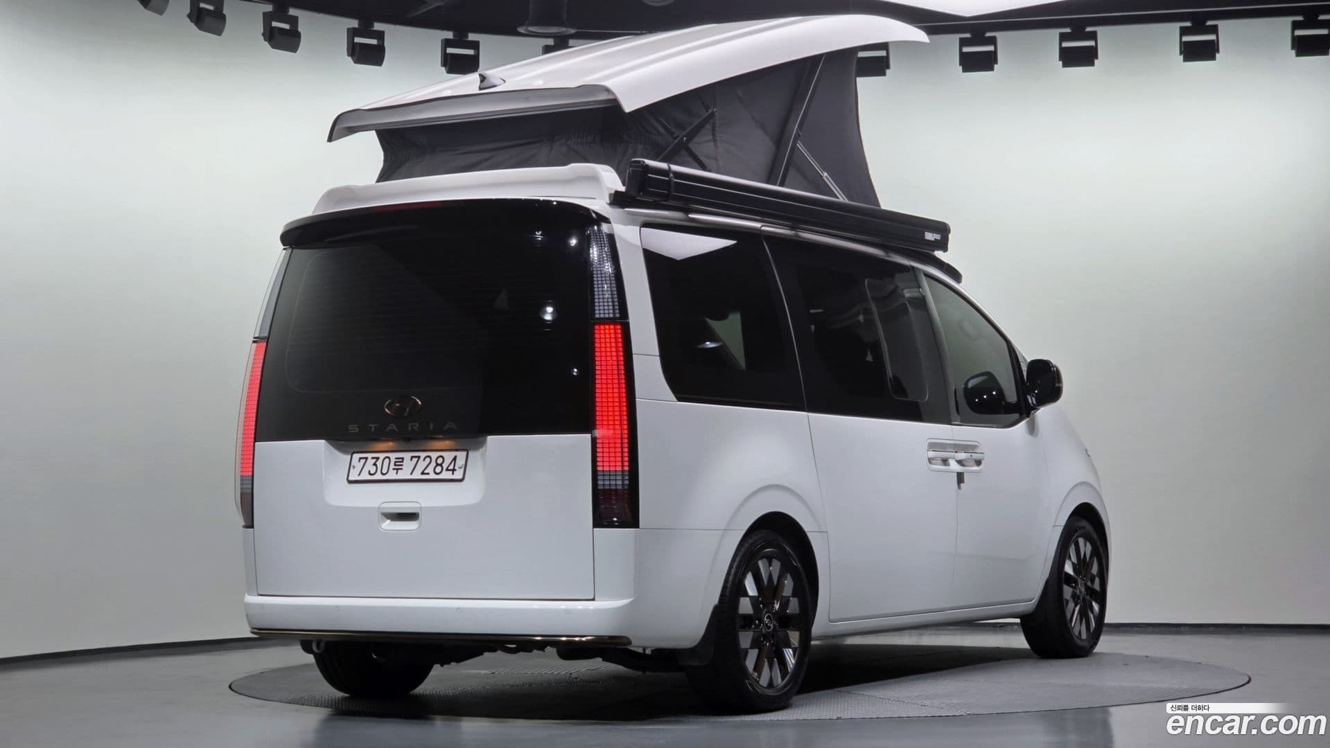Main__Slider__Photo:Staria Hyundai 2024.2-1