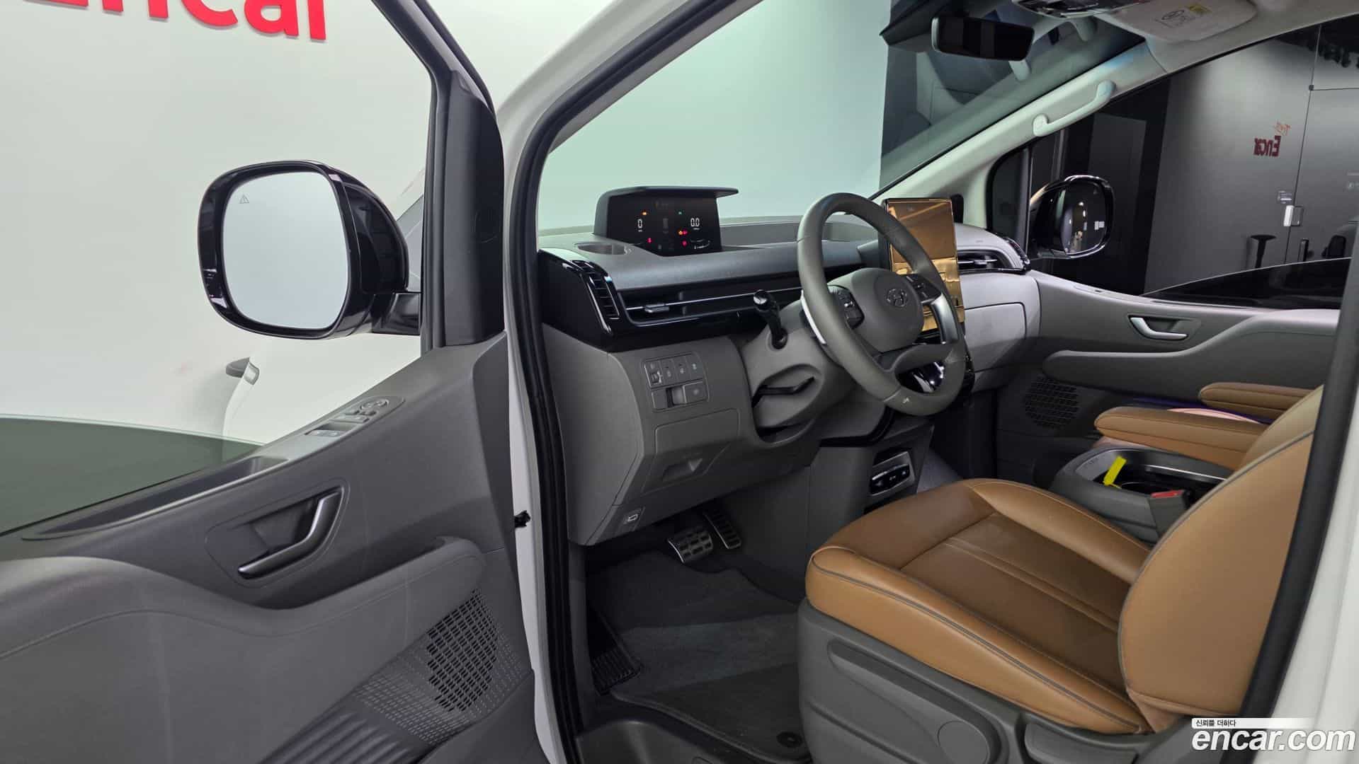 Staria Hyundai 2024.2-INNER-010