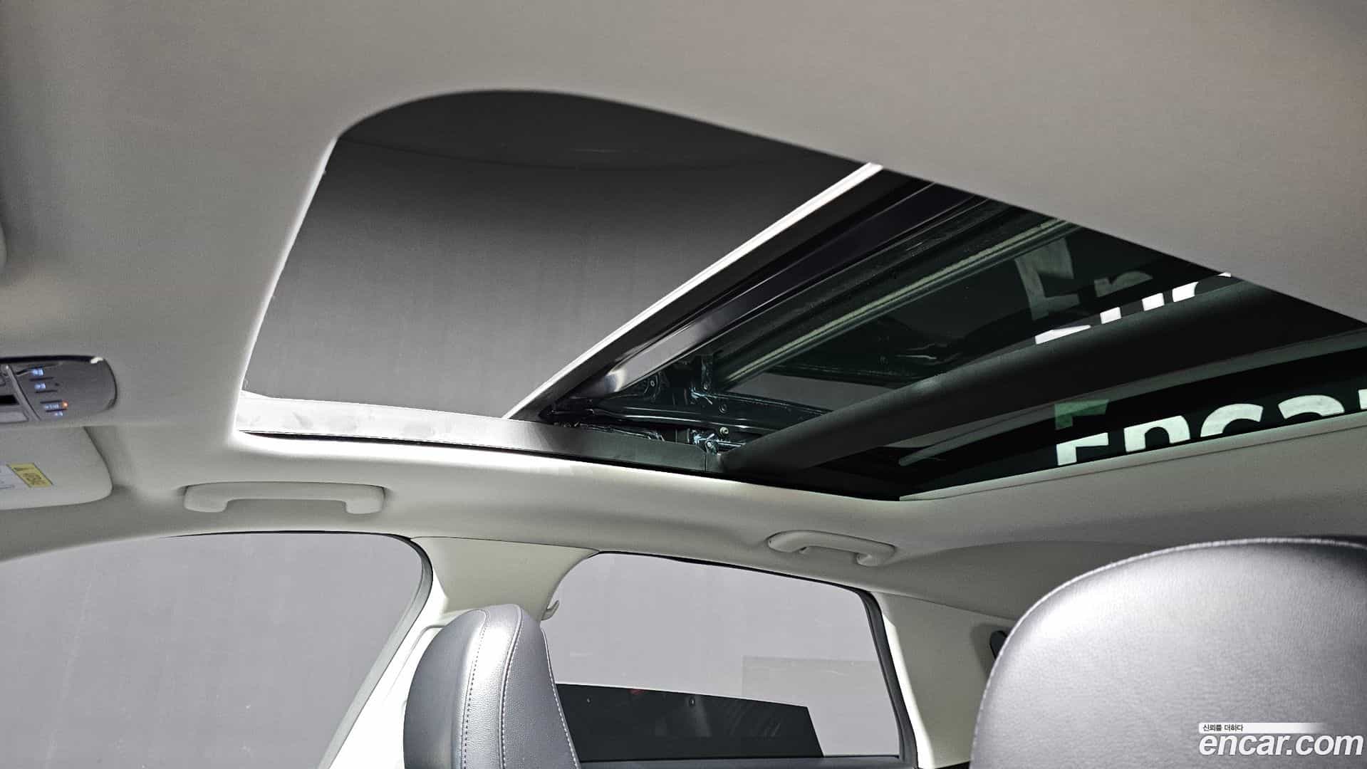 Grandeur Hyundai 2024.8-OPTION-020