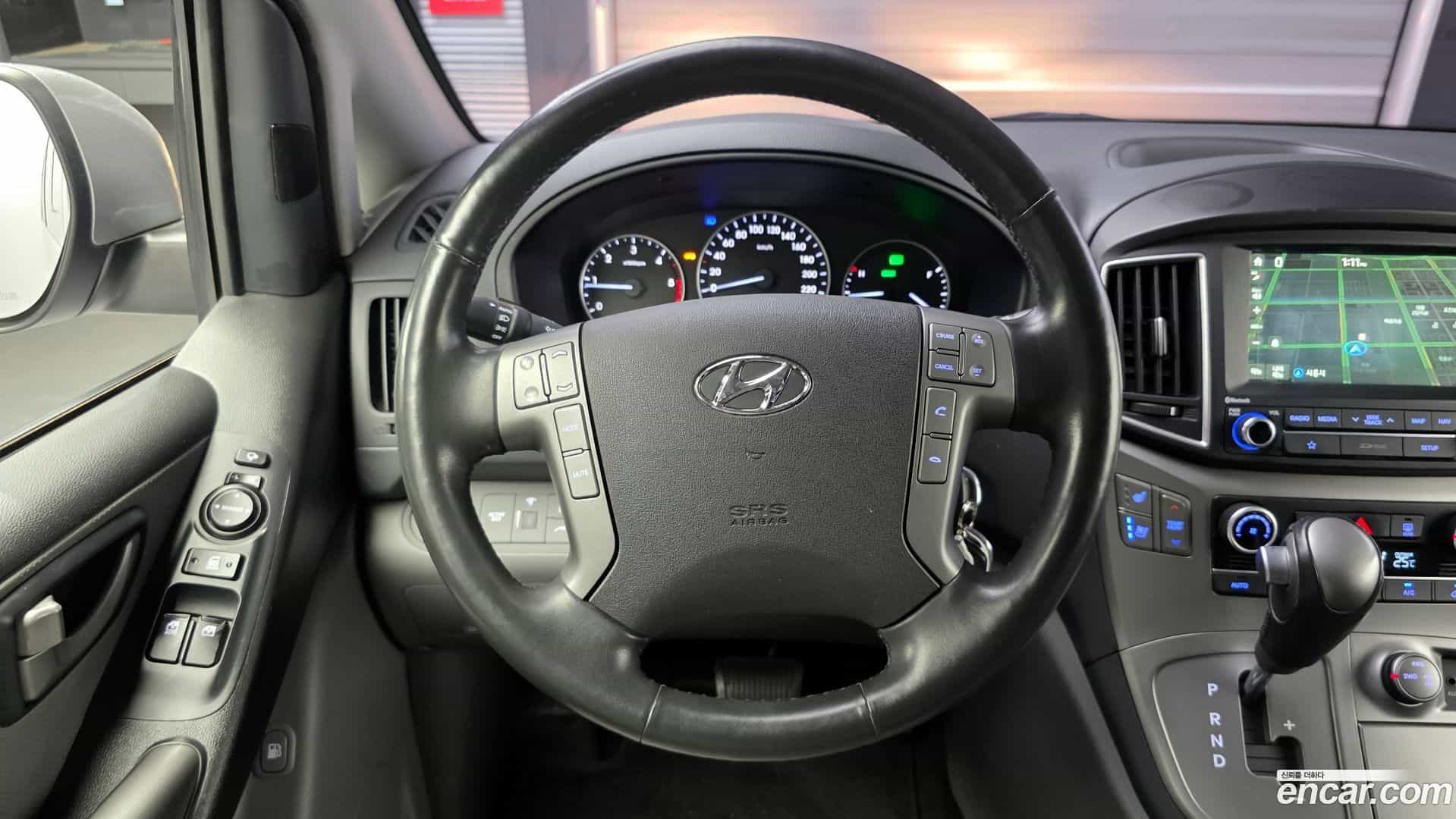 Starex Hyundai 2019.0-OPTION-016