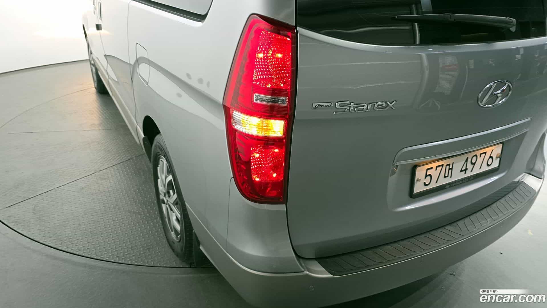 Starex Hyundai 2019.0-OUTER-033