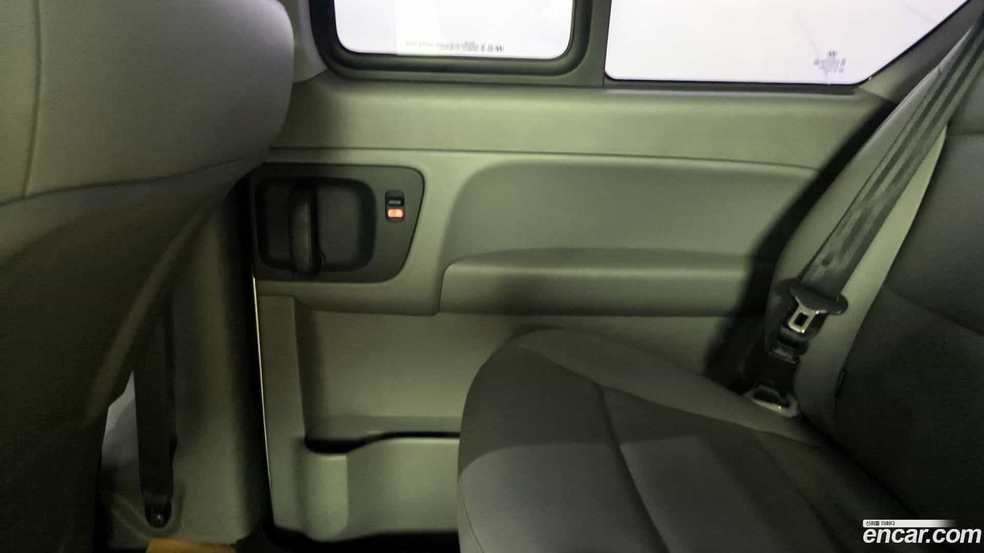 Starex Hyundai 2019.0-INNER-035