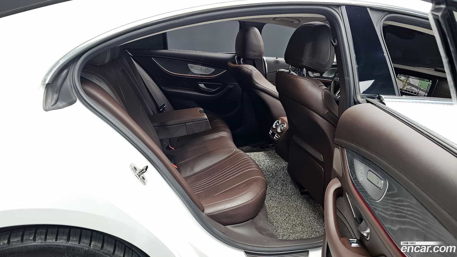 CLS-Class Mercedes-Benz 2021.3-OPTION-015