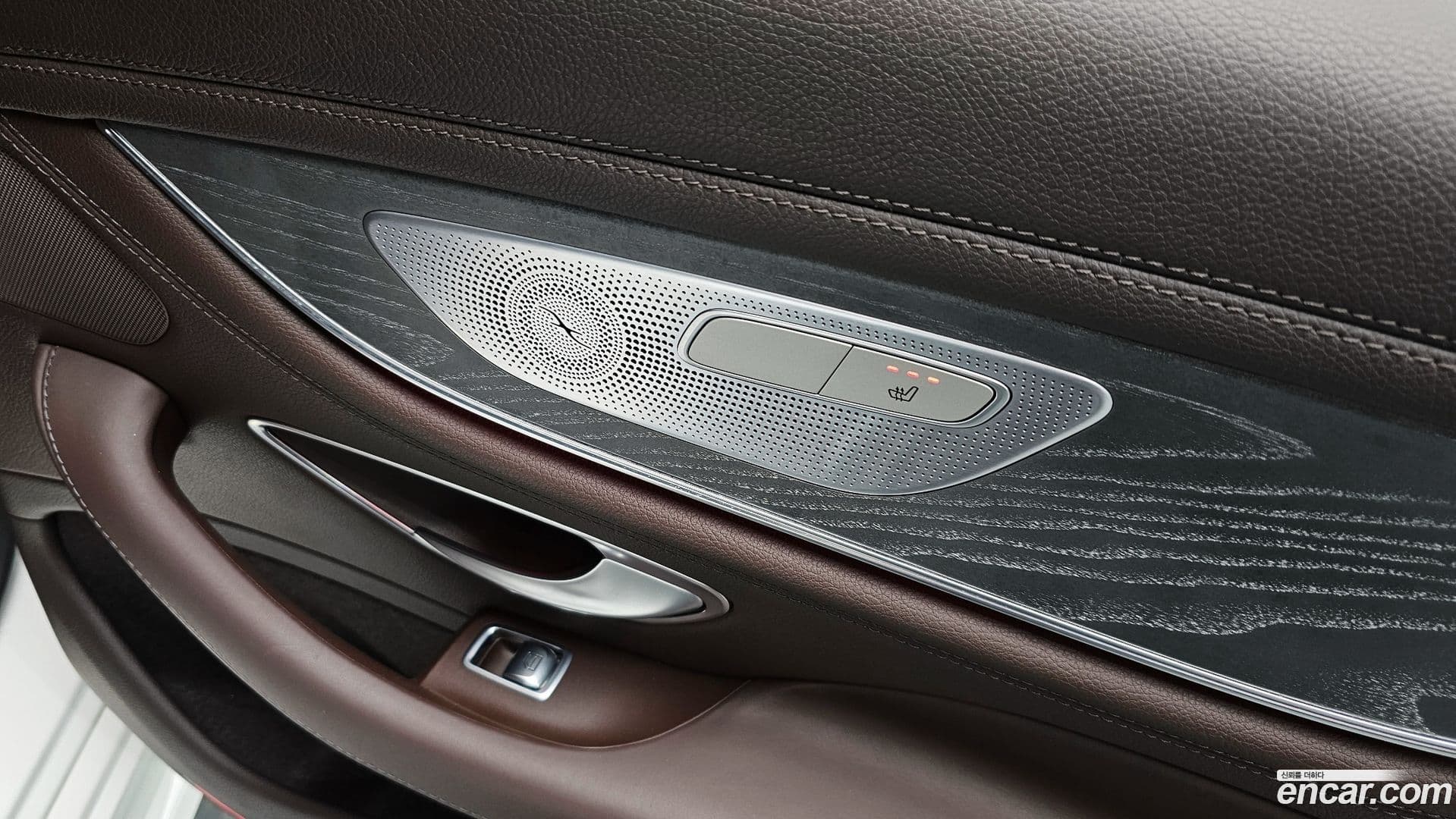 Main__Slider__Photo:CLS-Class Mercedes-Benz 2021.3-16