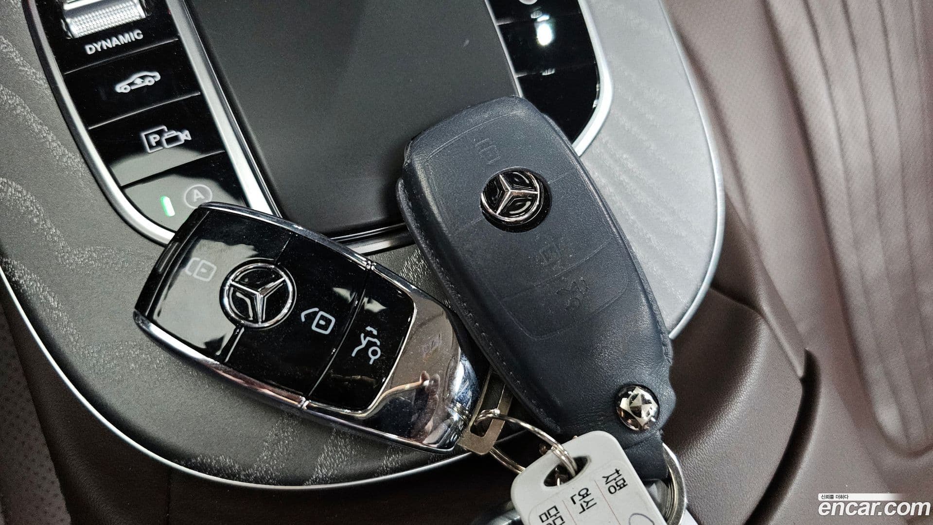 Main__Slider__Photo:CLS-Class Mercedes-Benz 2021.3-18