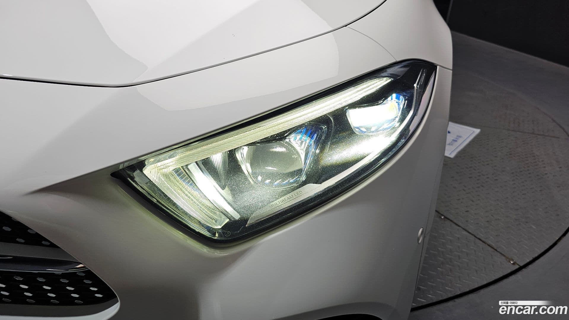 Main__Slider__Photo:CLS-Class Mercedes-Benz 2021.3-21