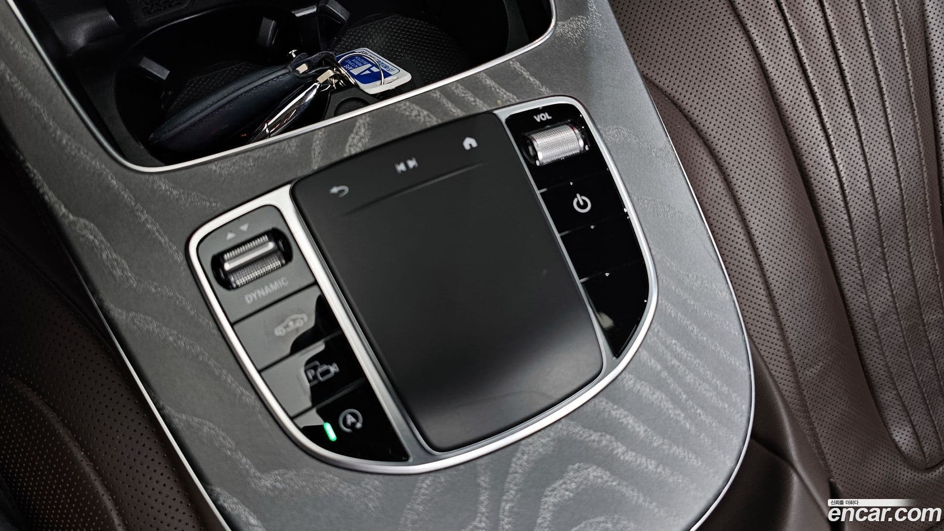 Main__Slider__Photo:CLS-Class Mercedes-Benz 2021.3-32