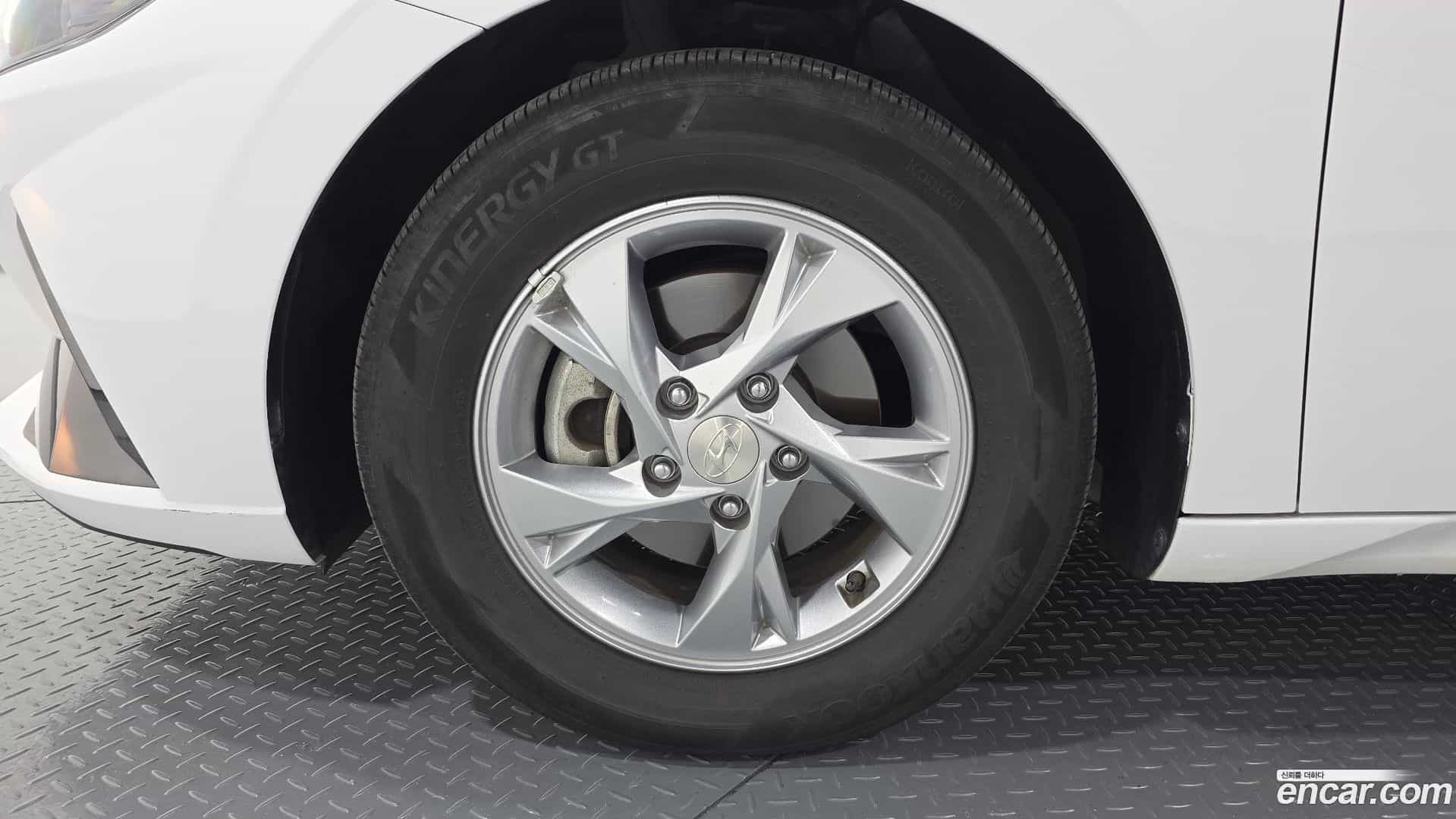 AVANTE Hyundai 2020.6-OUTER-005