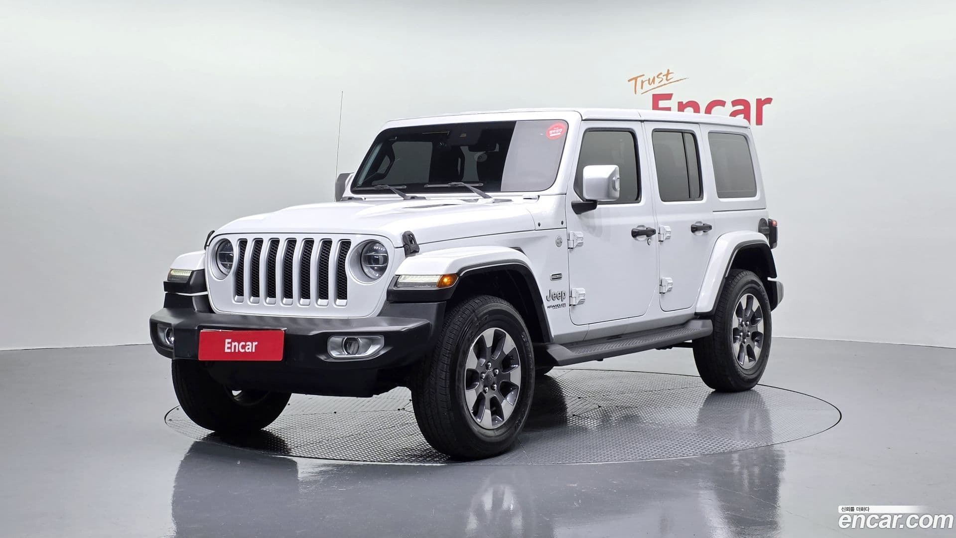 Main__Slider__Photo:Wrangler Jeep 2019.11-0