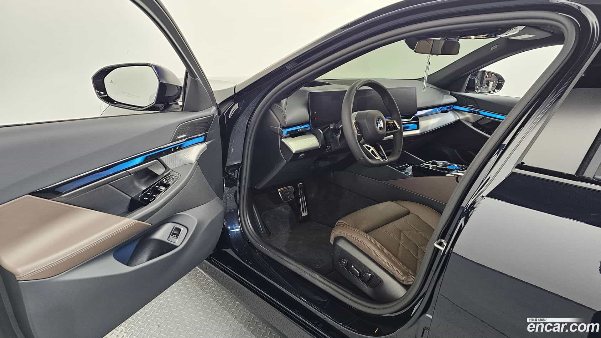 5-Series BMW 2025.6-INNER-010