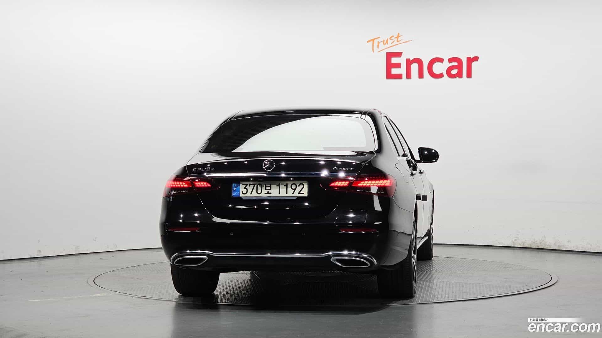 E-Class Mercedes-Benz 2020.11-OUTER-004