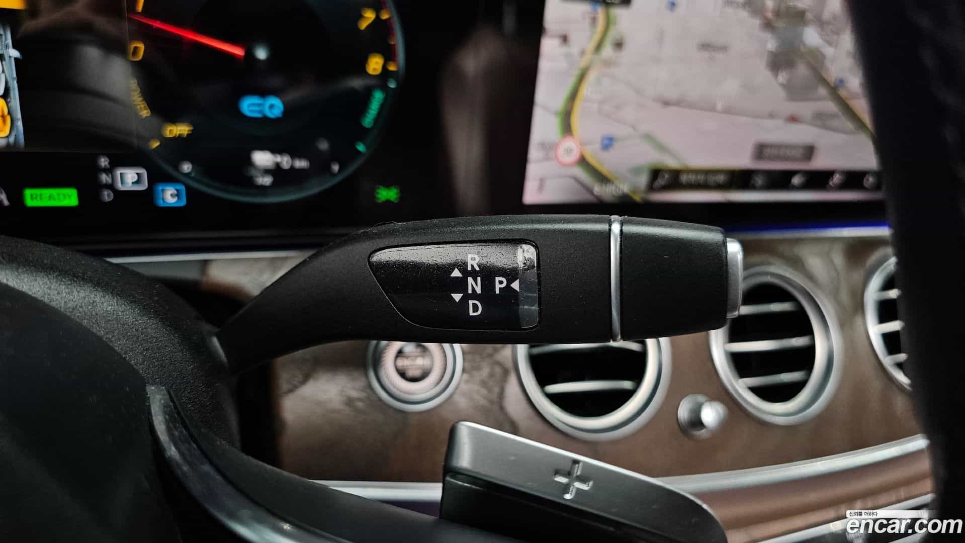 E-Class Mercedes-Benz 2020.11-INNER-009