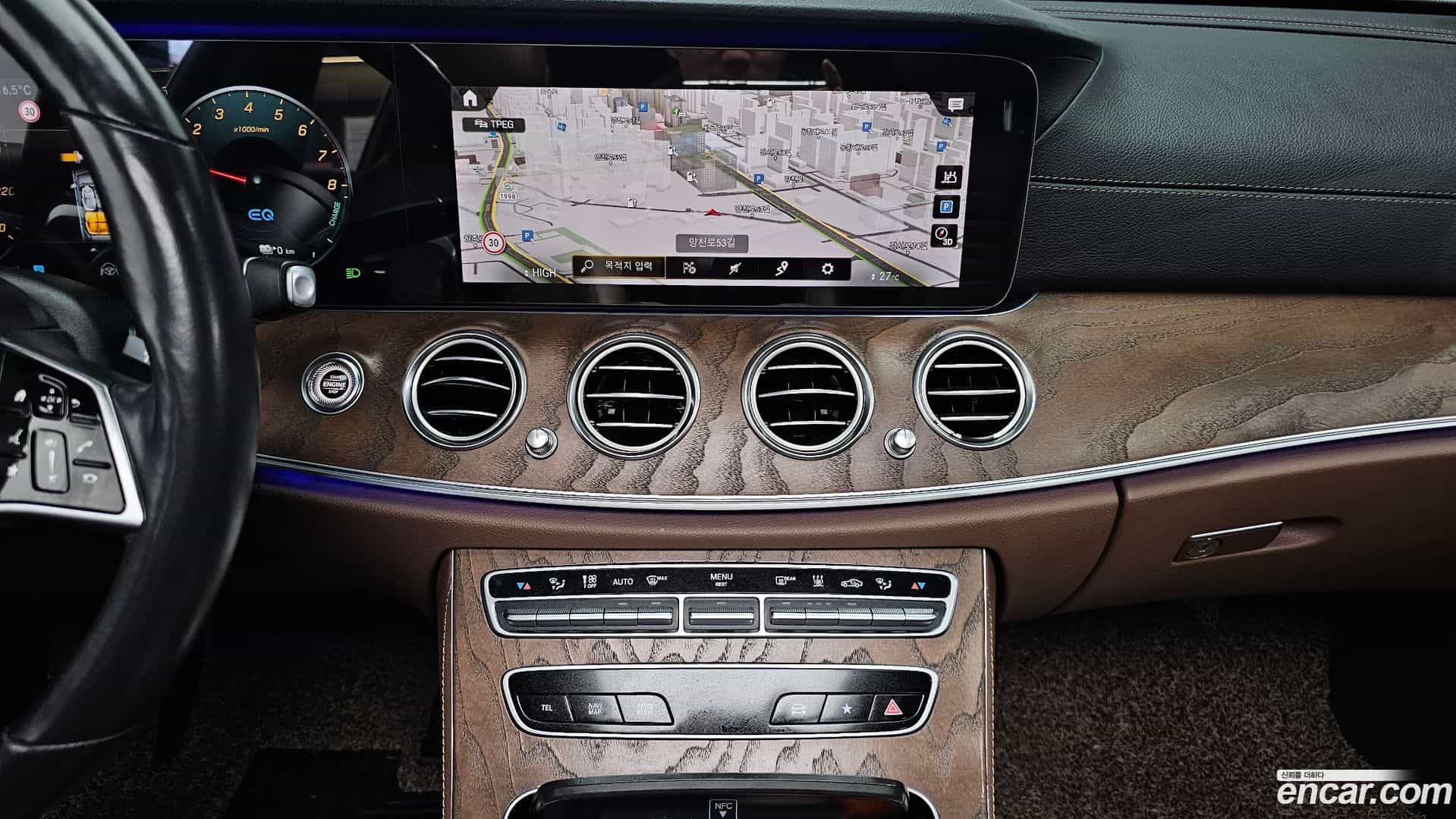 E-Class Mercedes-Benz 2020.11-OPTION-018