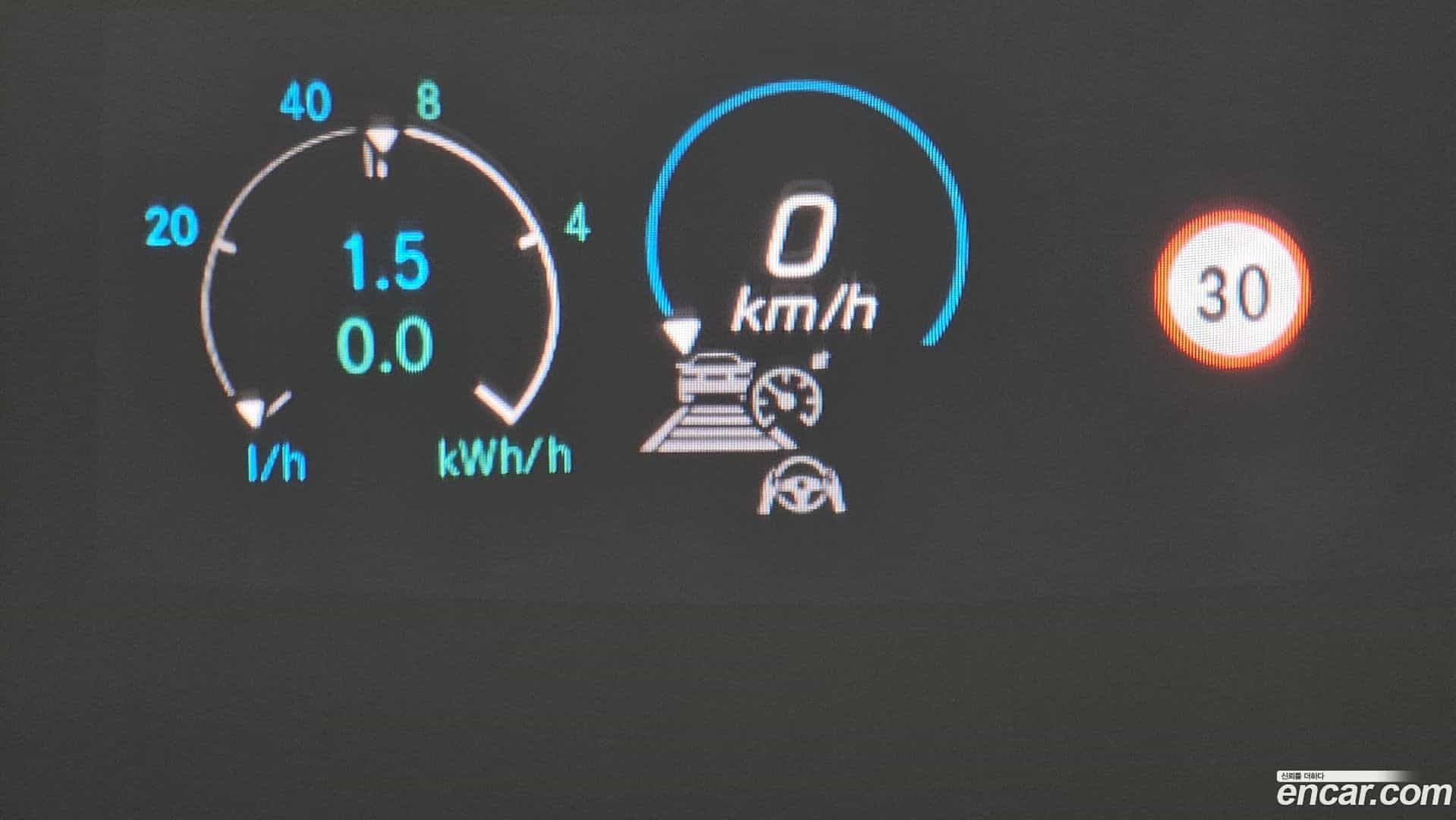E-Class Mercedes-Benz 2020.11-OPTION-020