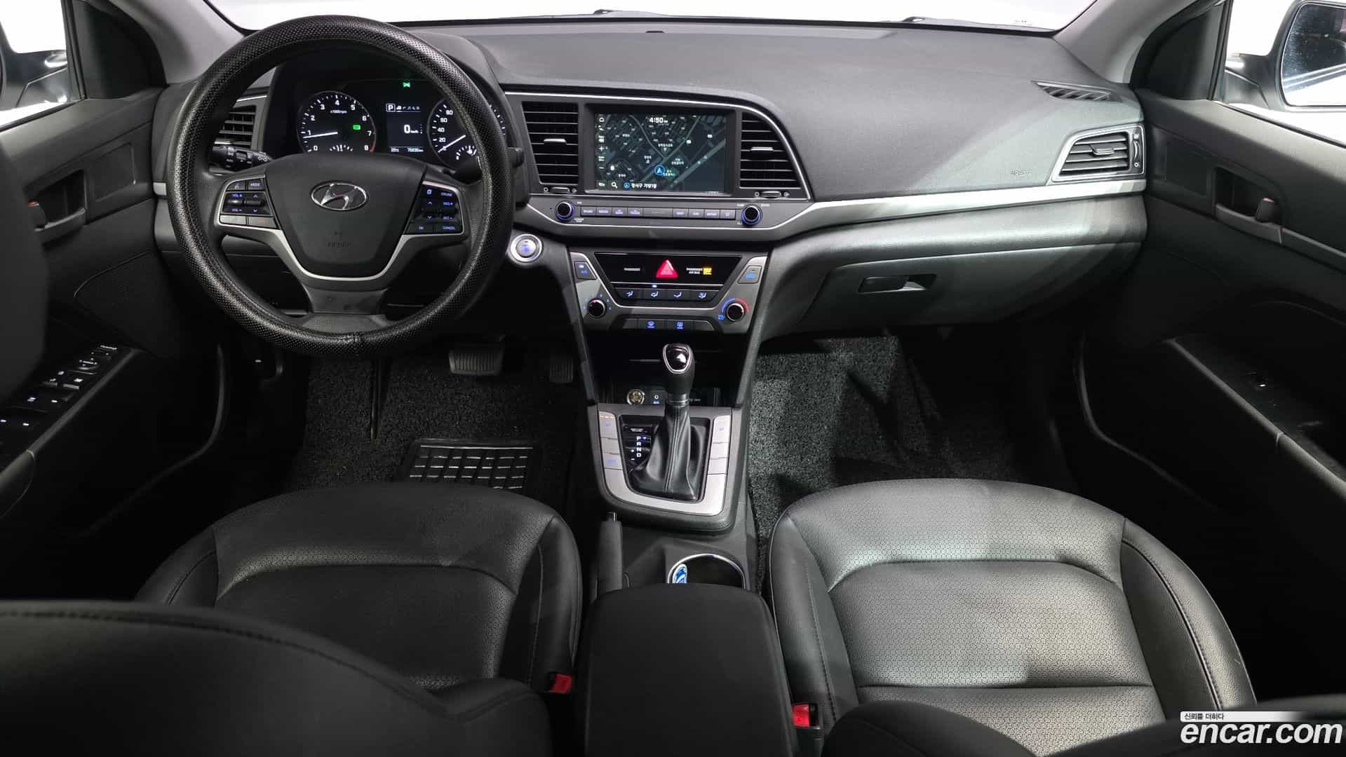 AVANTE Hyundai 2017.9-INNER-007