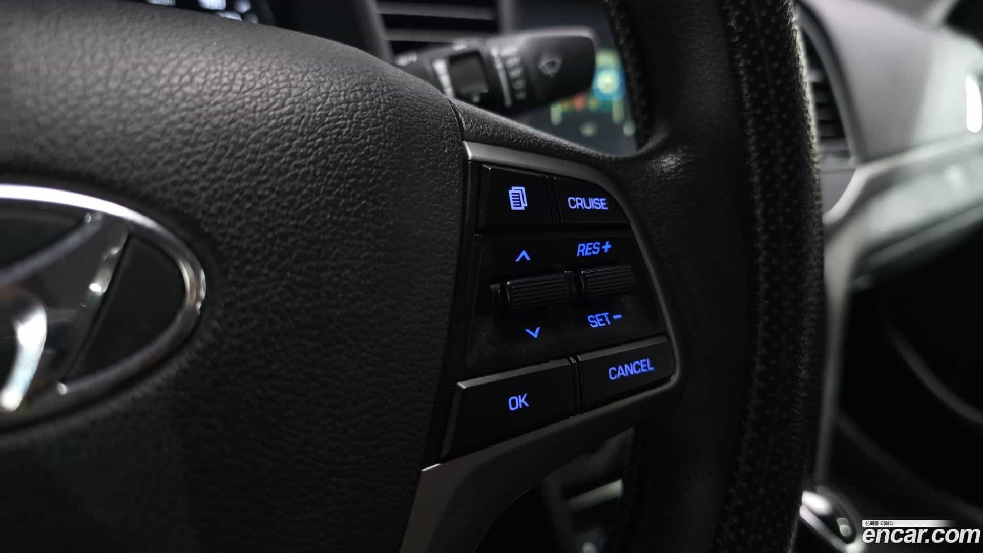 AVANTE Hyundai 2017.9-OPTION-022