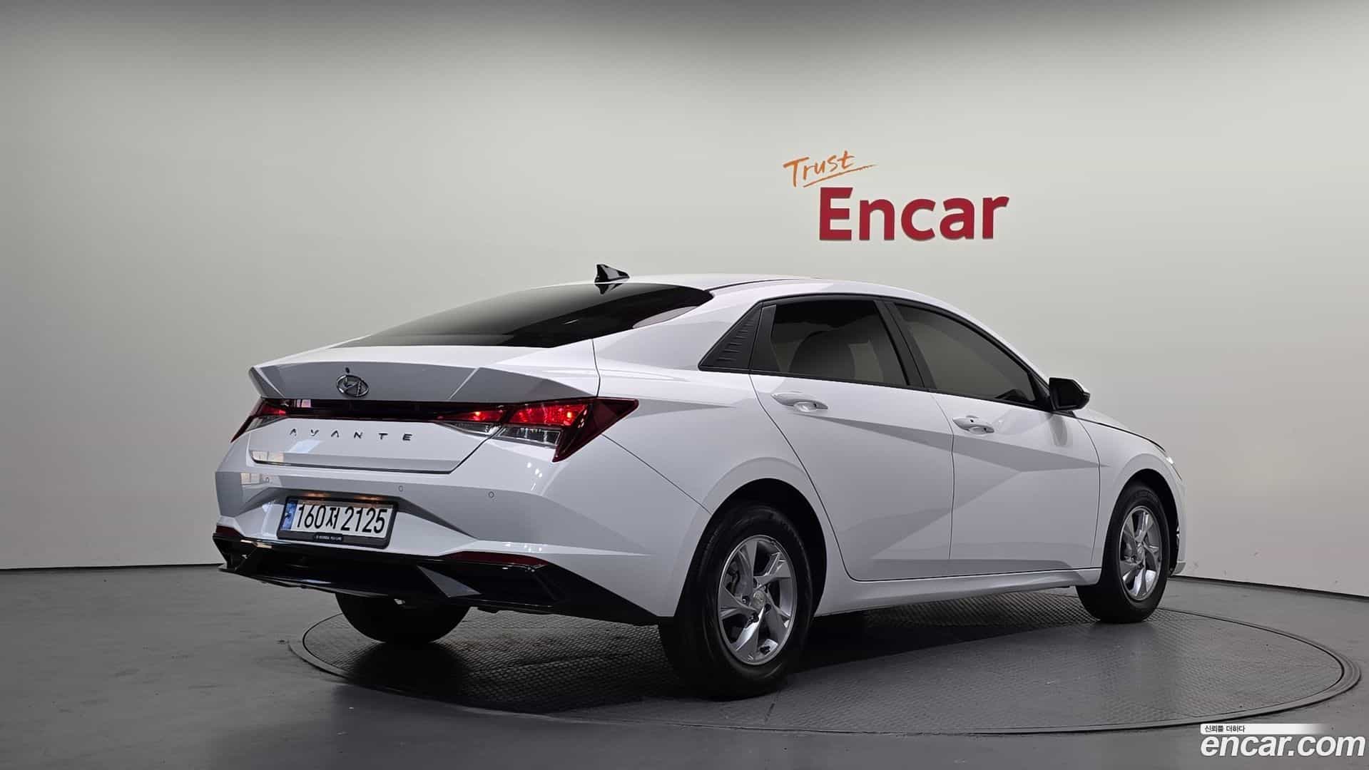 AVANTE Hyundai 2020.6-OUTER-002