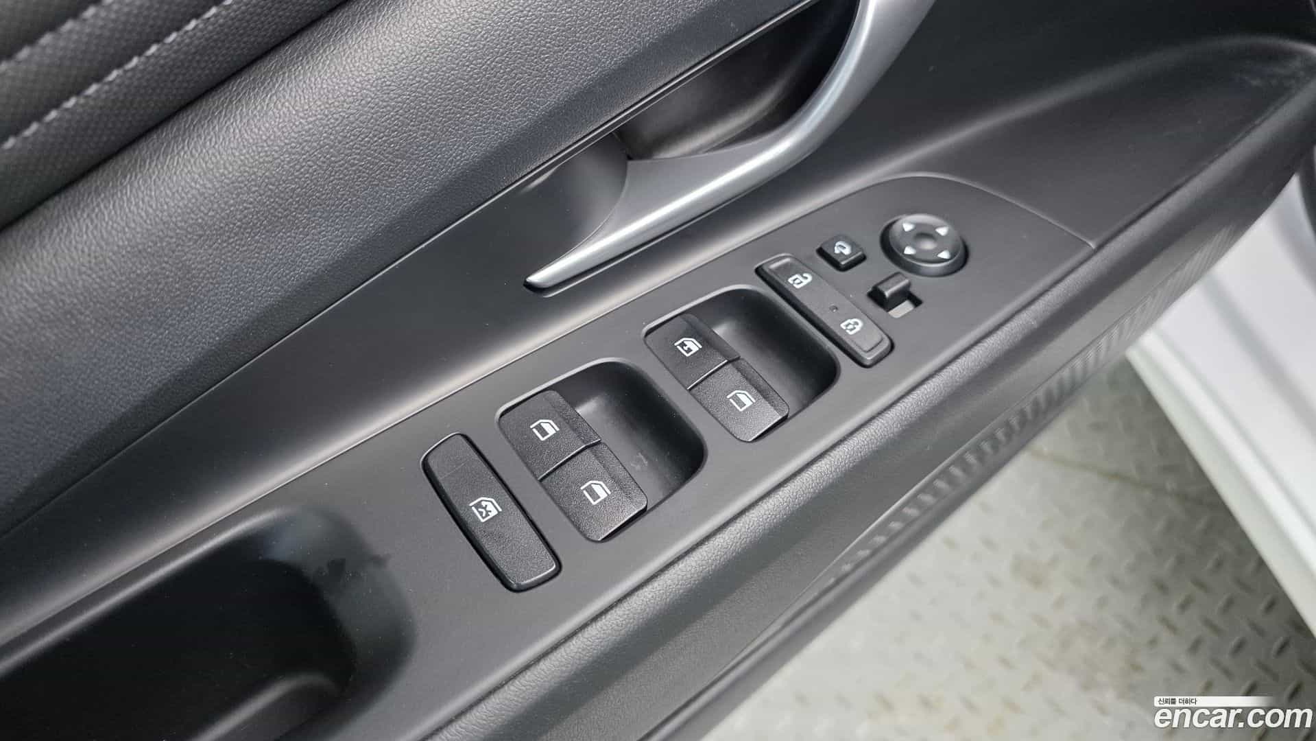 AVANTE Hyundai 2020.6-OPTION-016
