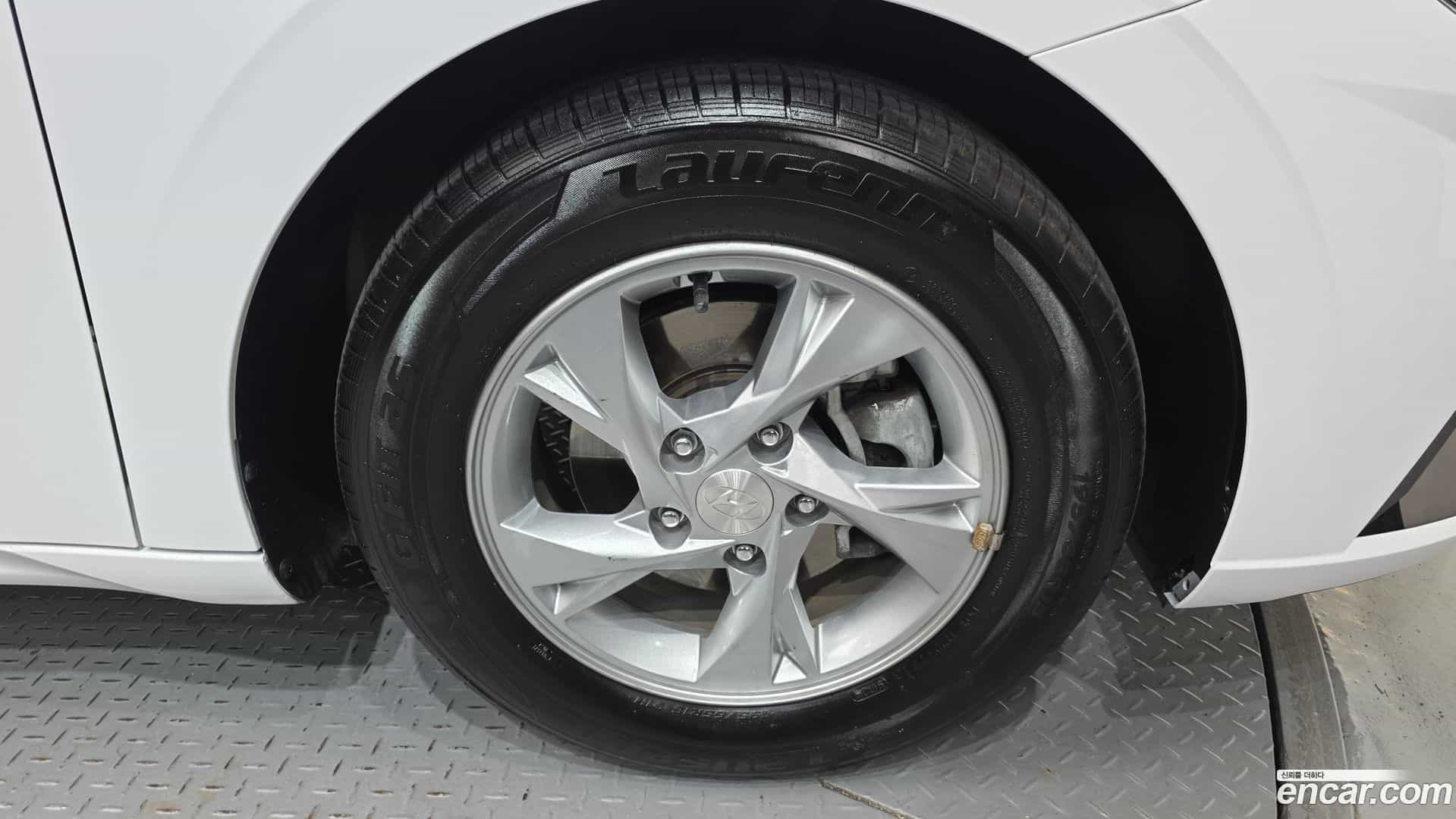 AVANTE Hyundai 2020.6-OUTER-031
