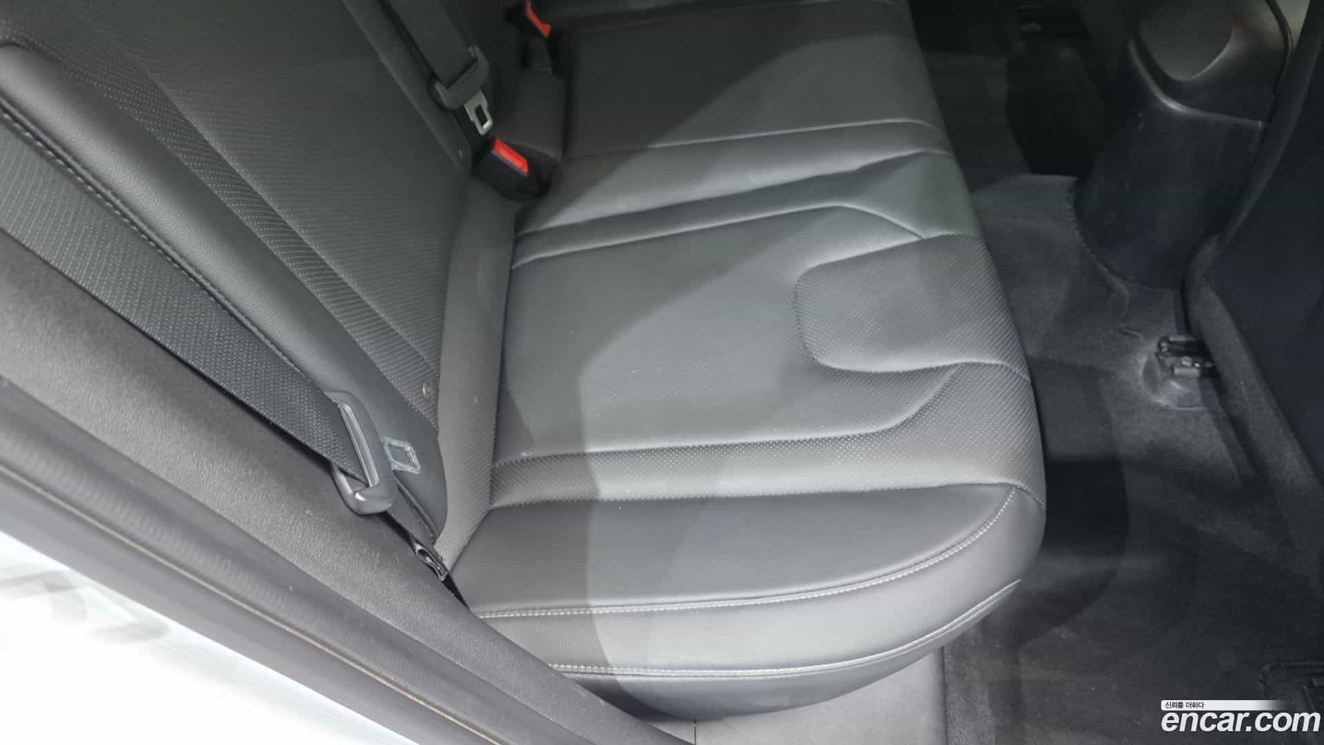 AVANTE Hyundai 2020.6-INNER-036