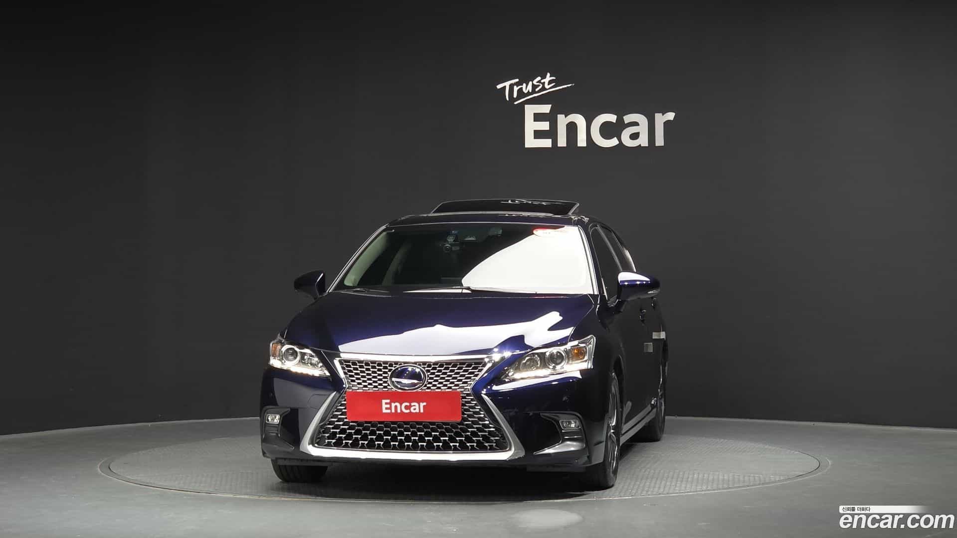 CT200h Lexus 2018.9-OUTER-003